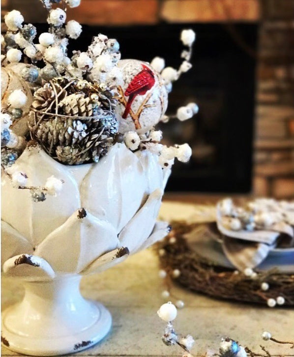 White Leaf Vase in 12 / Porcelain - Chelsea House