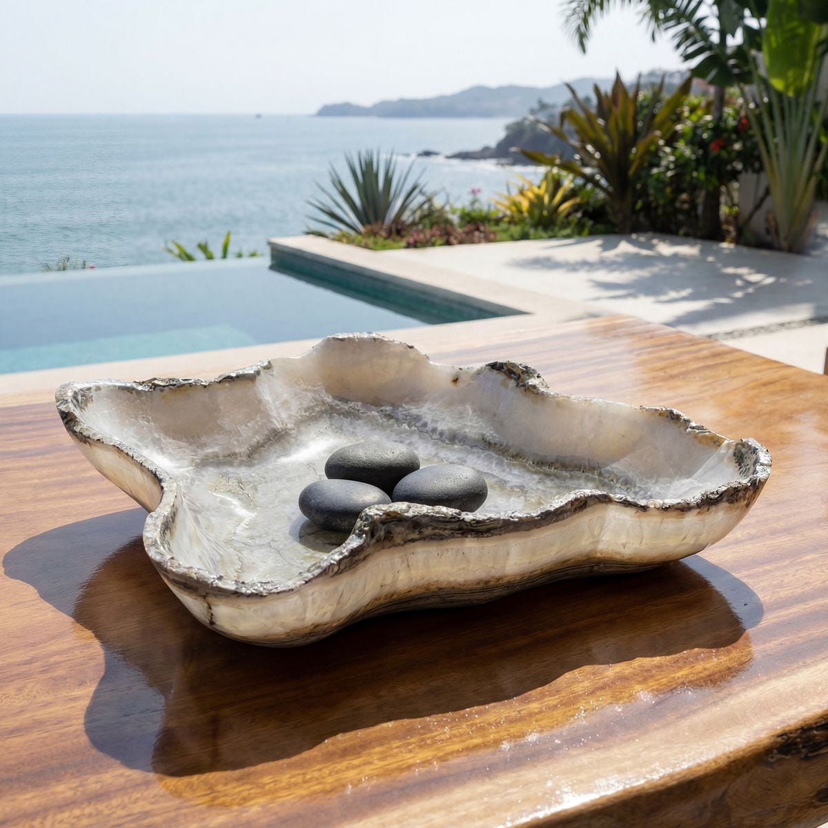 Lunara Indoor-Outdoor Bowl
