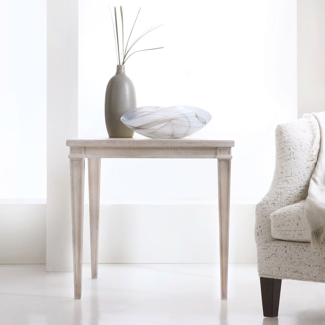 Modern History Salone End Table MH1207F01