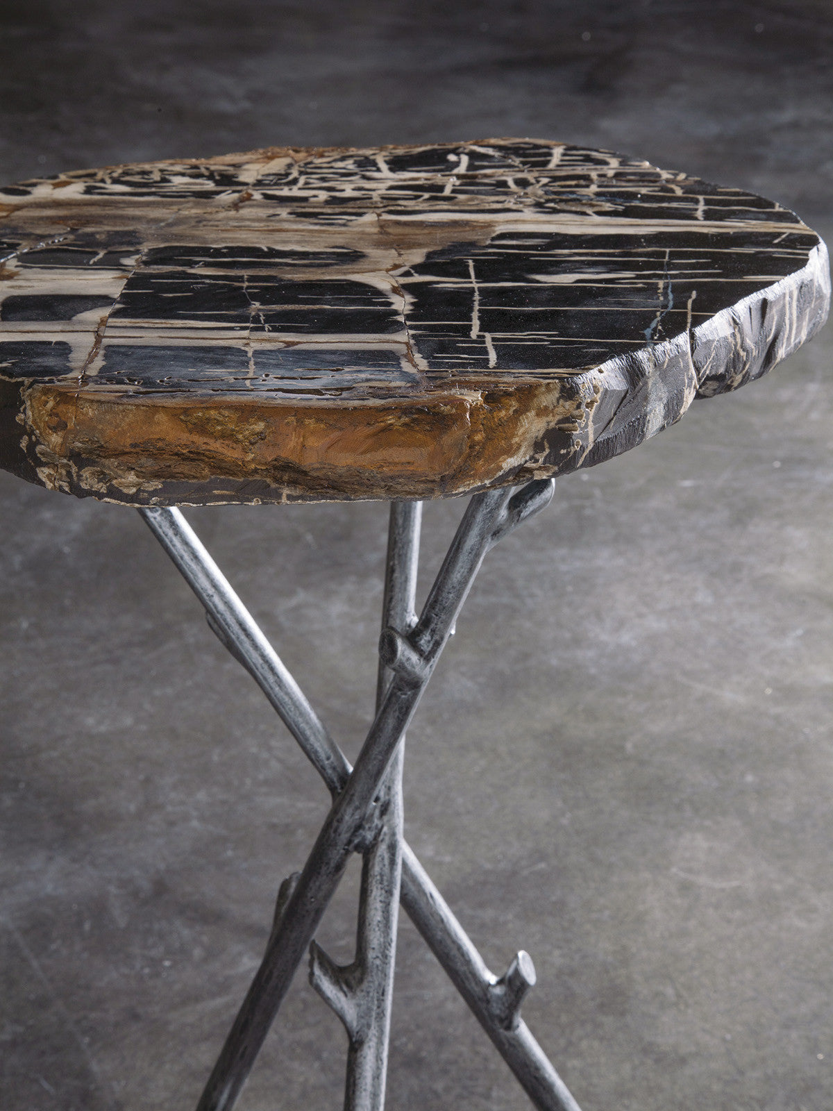 Shane Spot Table