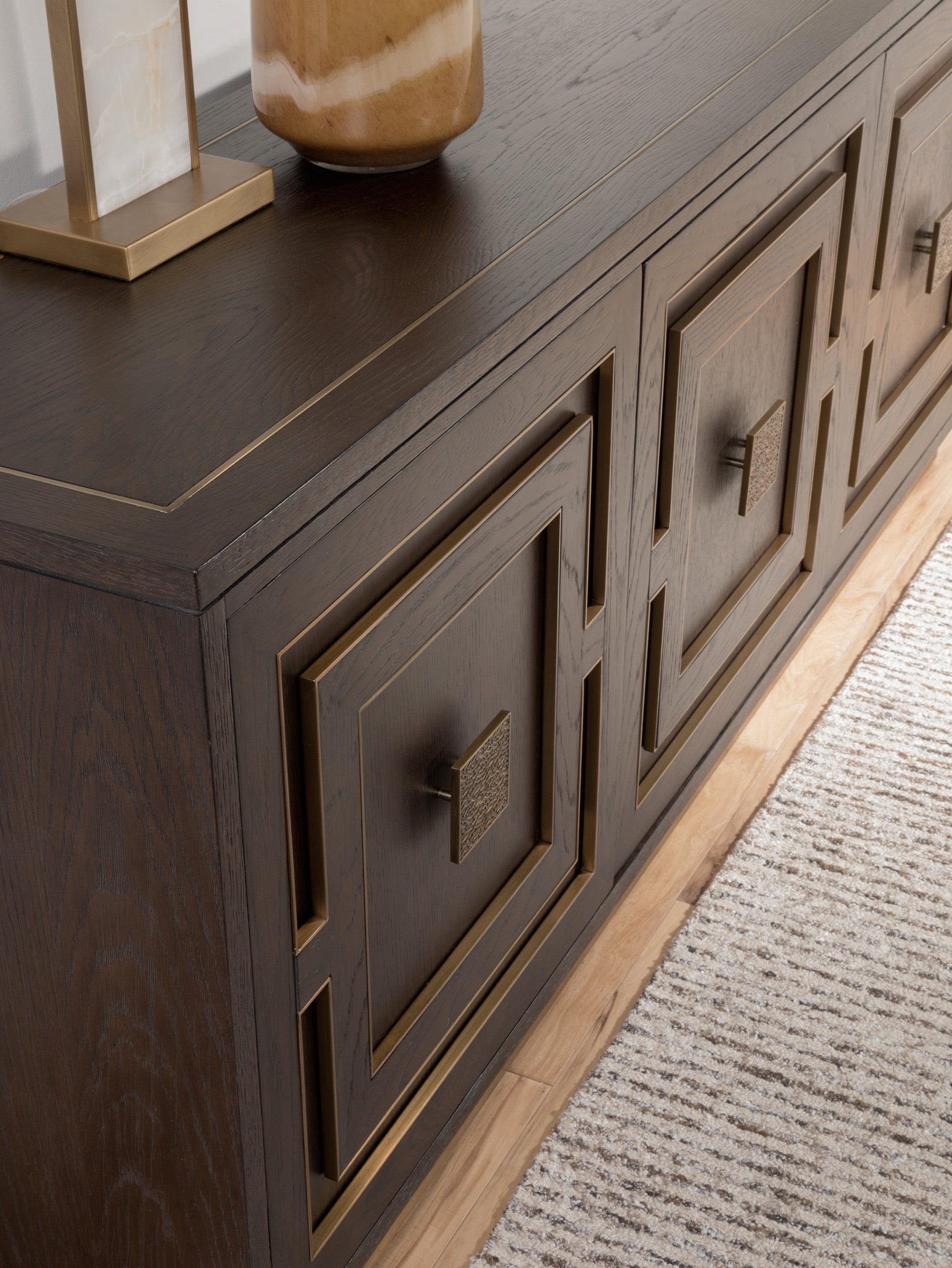 Verbatim Long Media Console