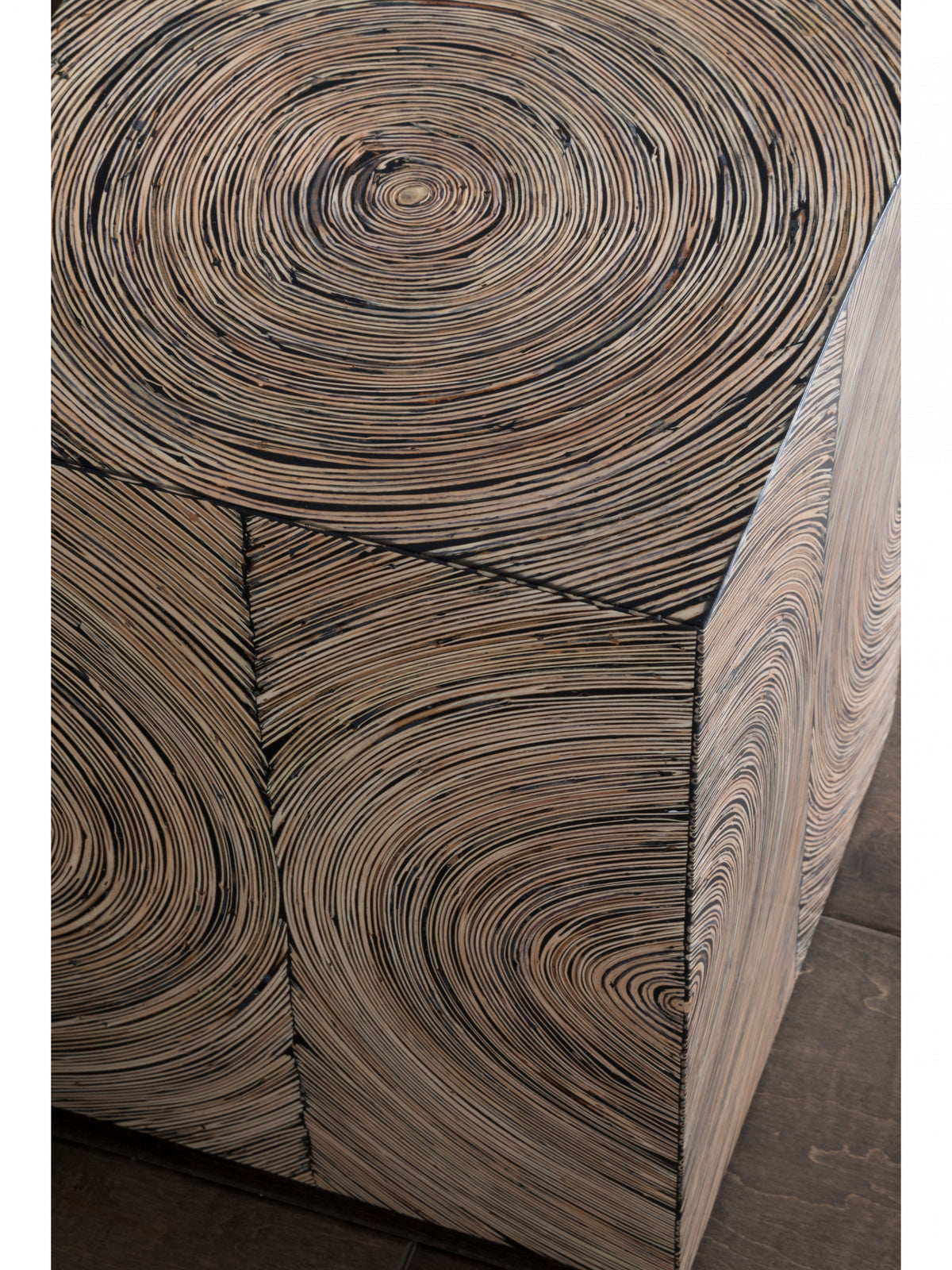 Bora Black Spot Bunching Table