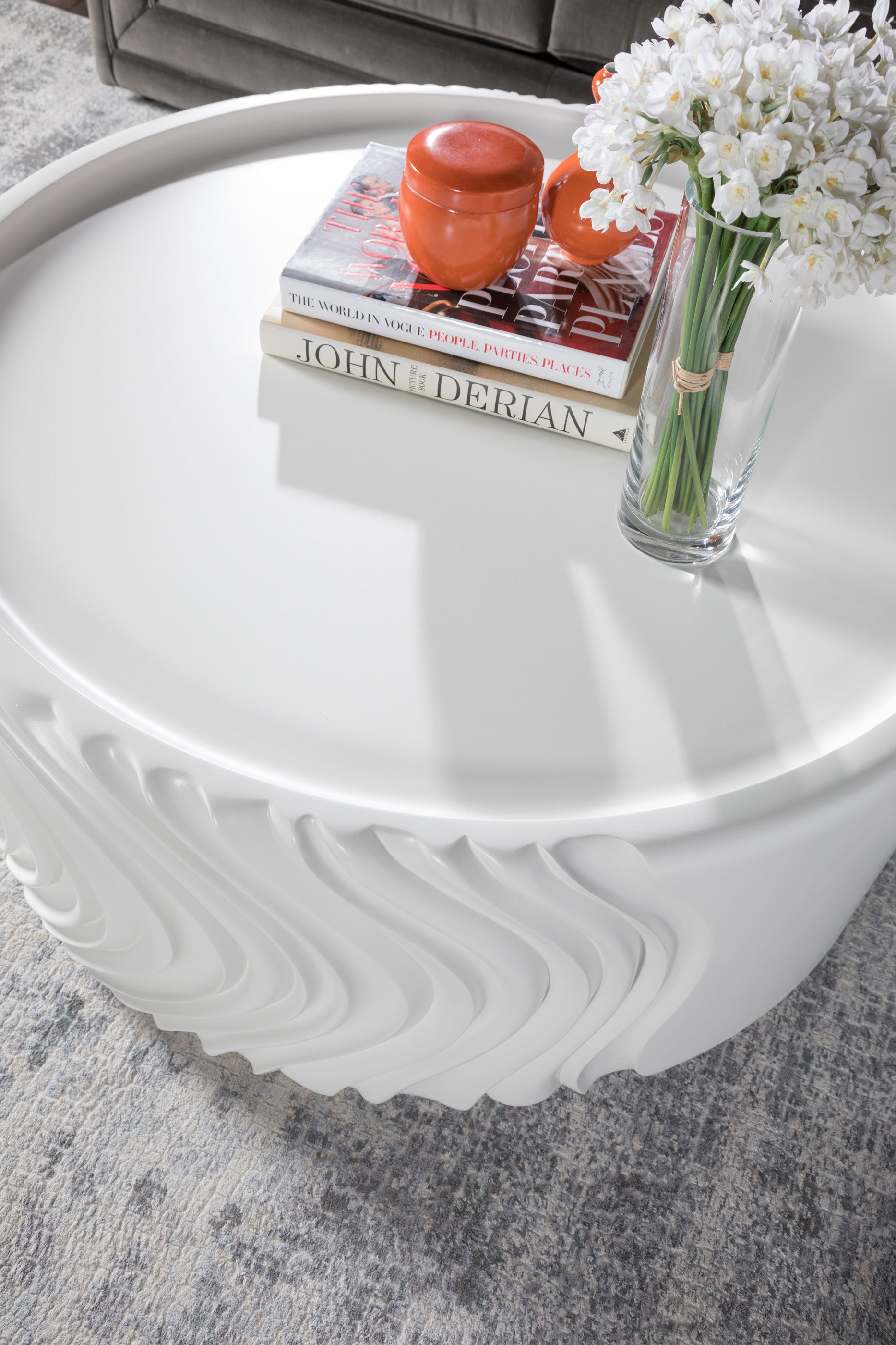 Volante Round Drum Cocktail Table