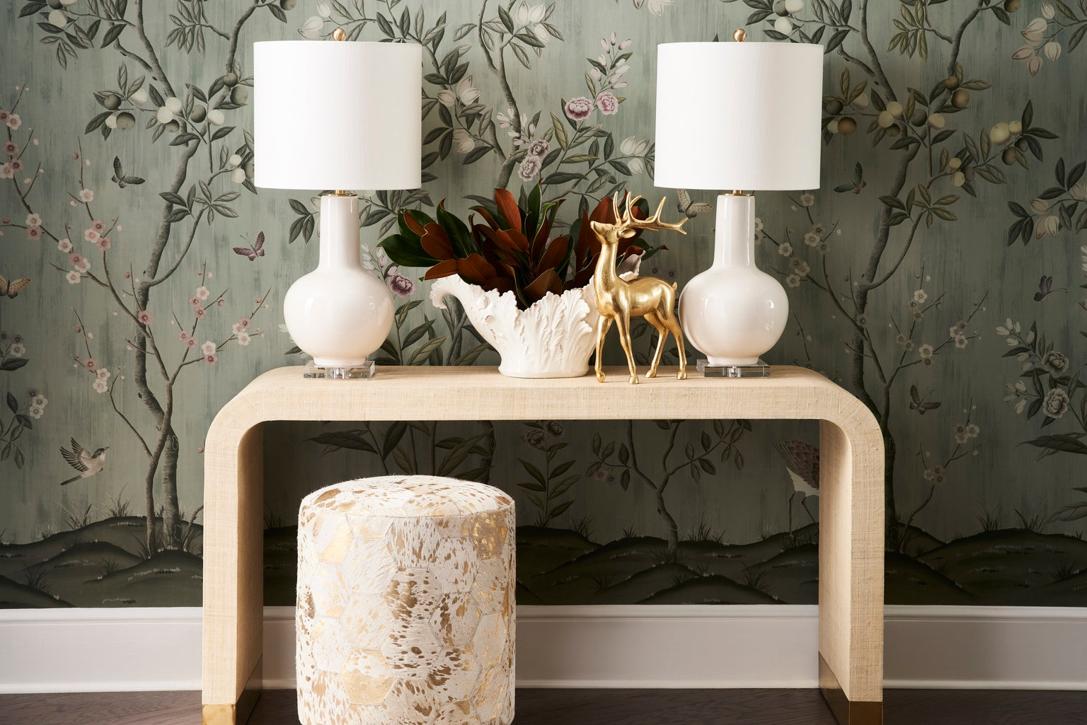Astor Vase Lamp - Cream in 32 / Ceramic/Porcelain - Chelsea House
