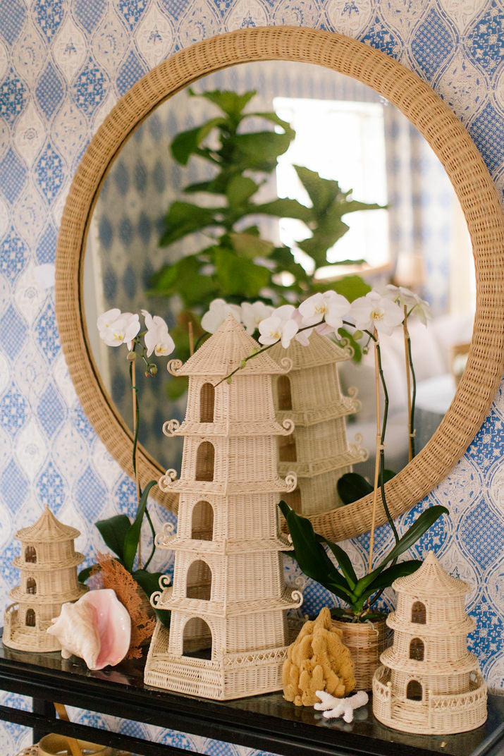 Dunmore Round Wicker Mirror in Natural/Clear/Plain / Rattan - Chelsea House