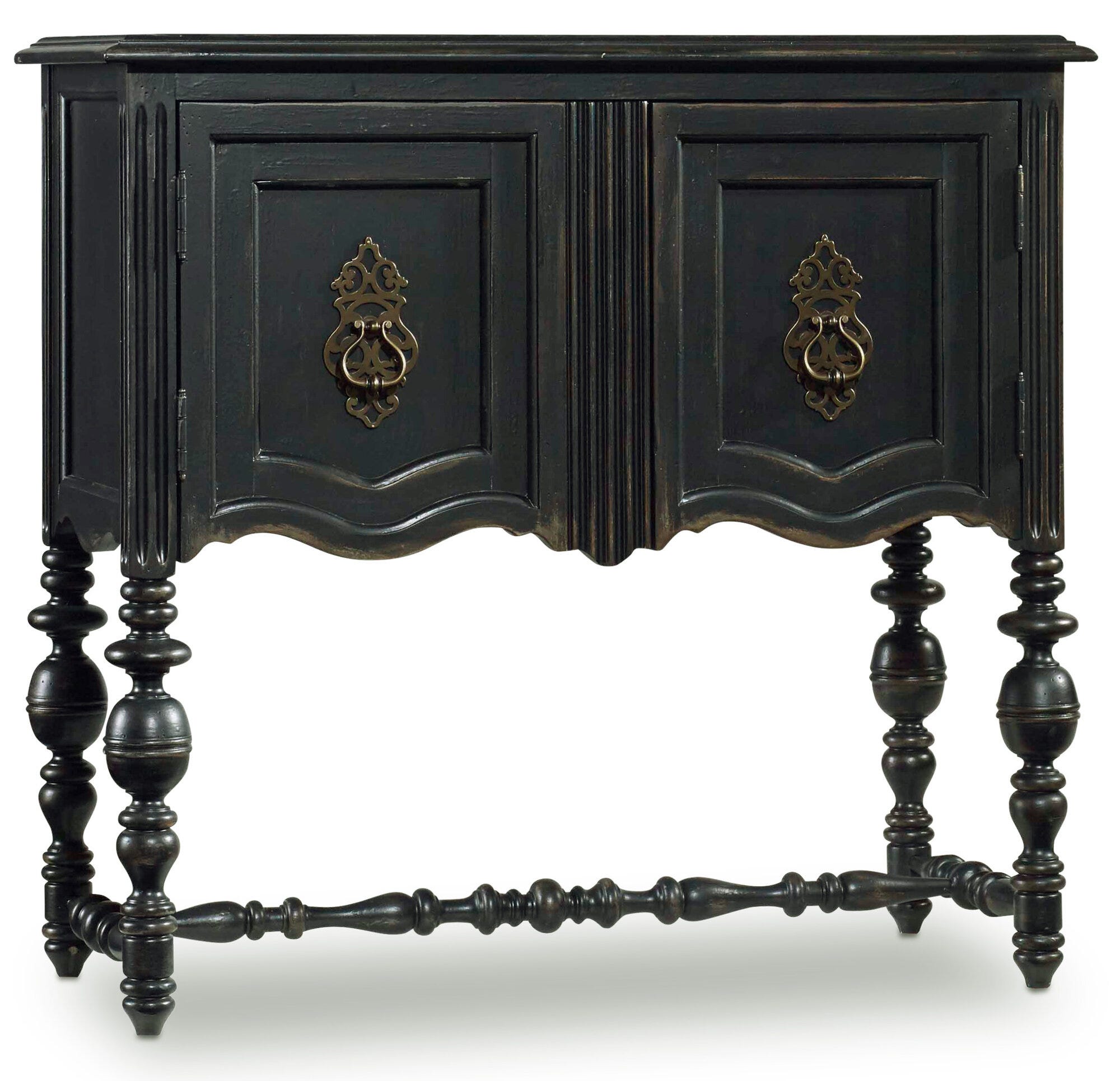 Gallery Chest