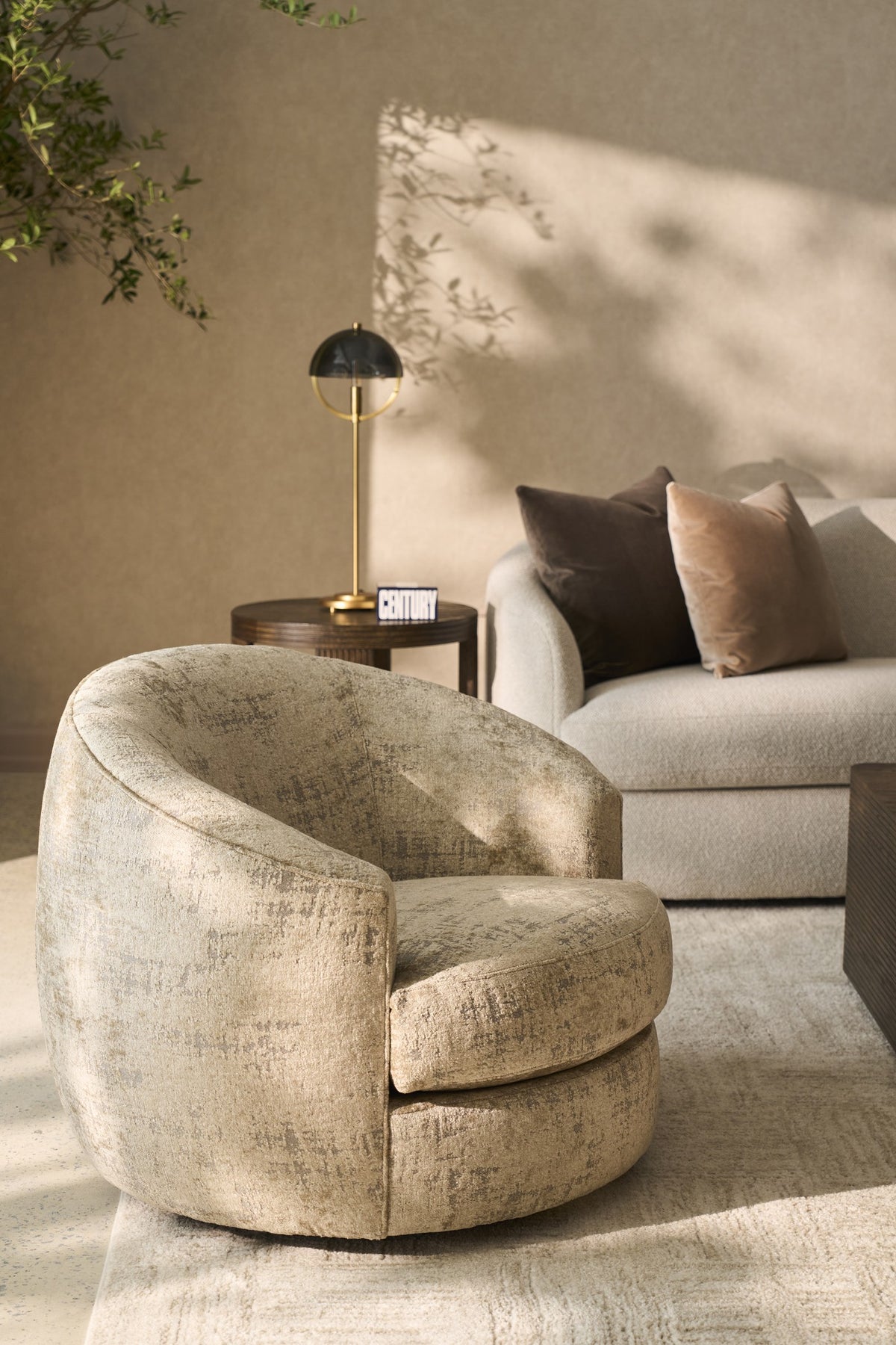 Marilyn Large Swivel Chair (5301-31) - Fairfield Chair