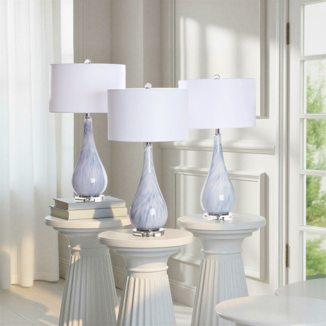 Elio Table Lamp in 29.5 / Glass - Chelsea House