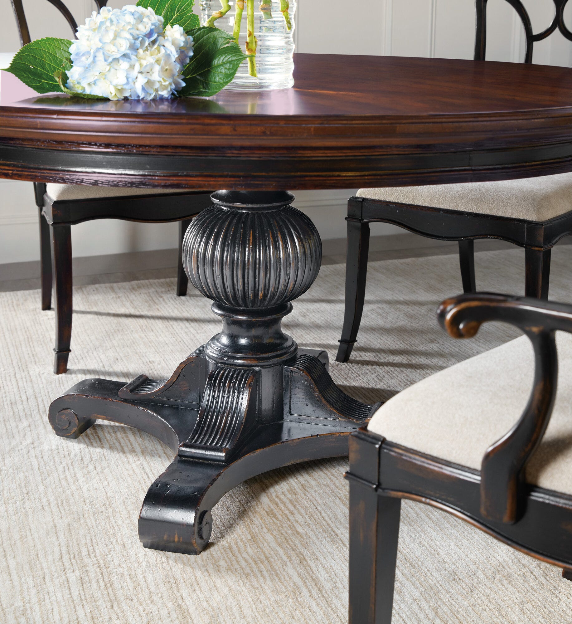Charleston Round Pedestal Dining Table with 1-20in Leaf
