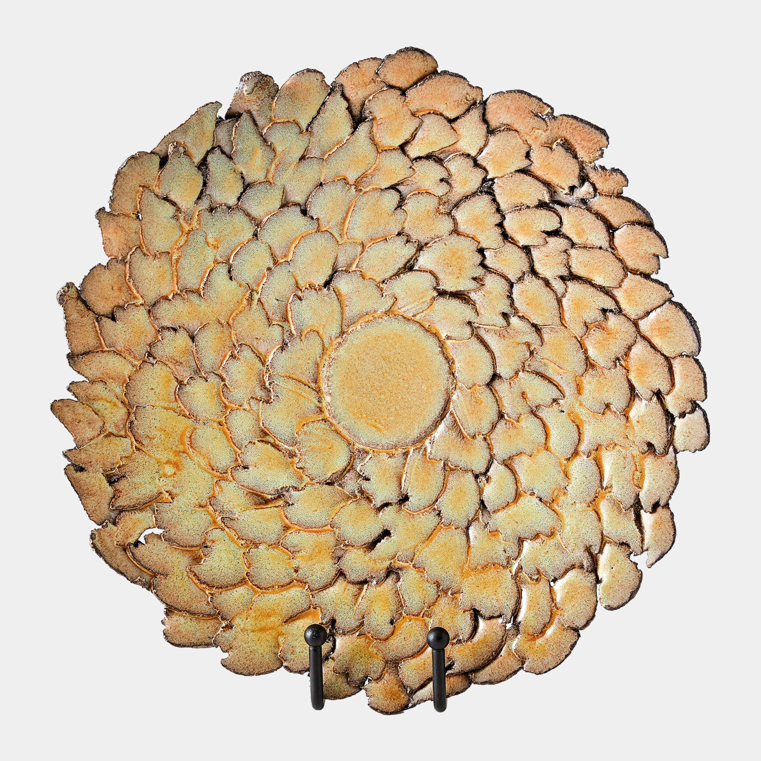 Petaled Pedestal Plate-Natural