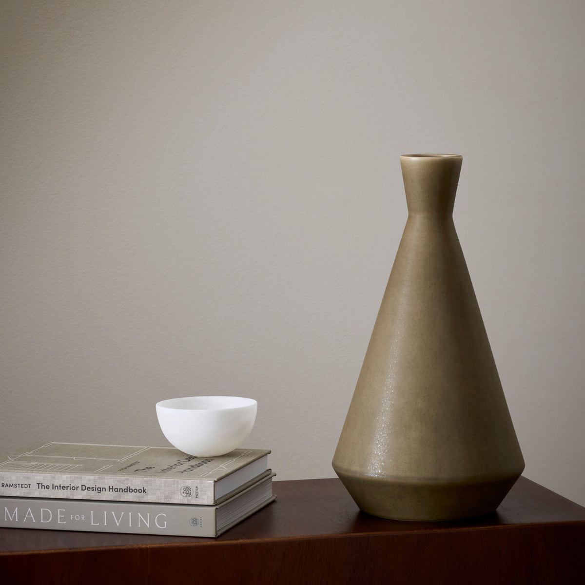 Modern Vase-Moss-Sm