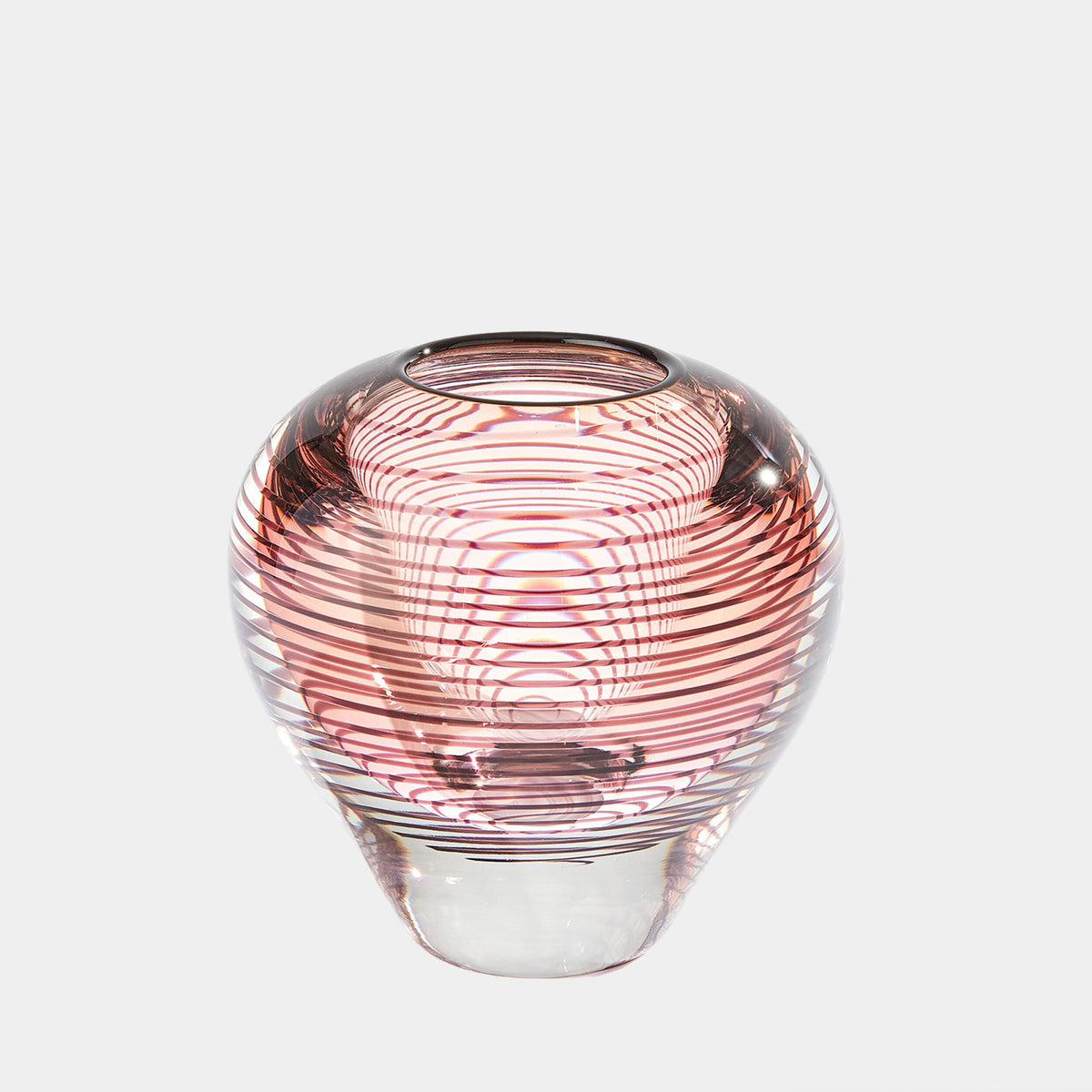 Sean Vase-Amber-Med
