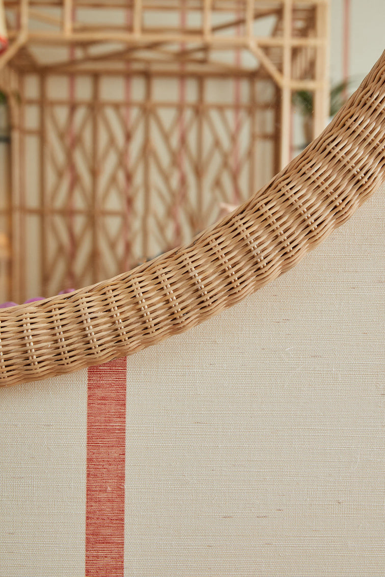 Dunmore Round Wicker Mirror in Natural/Clear/Plain / Rattan - Chelsea House