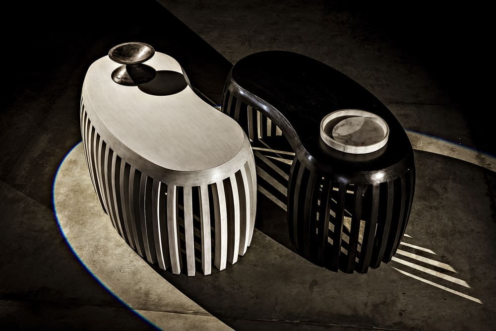 20″ Round Tray in Bianco Crown Marble — Noir Furniture