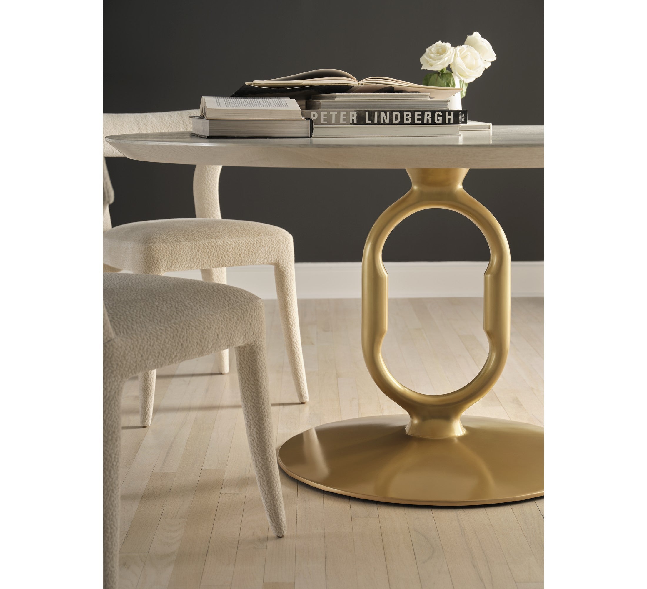Link Round Dining Table