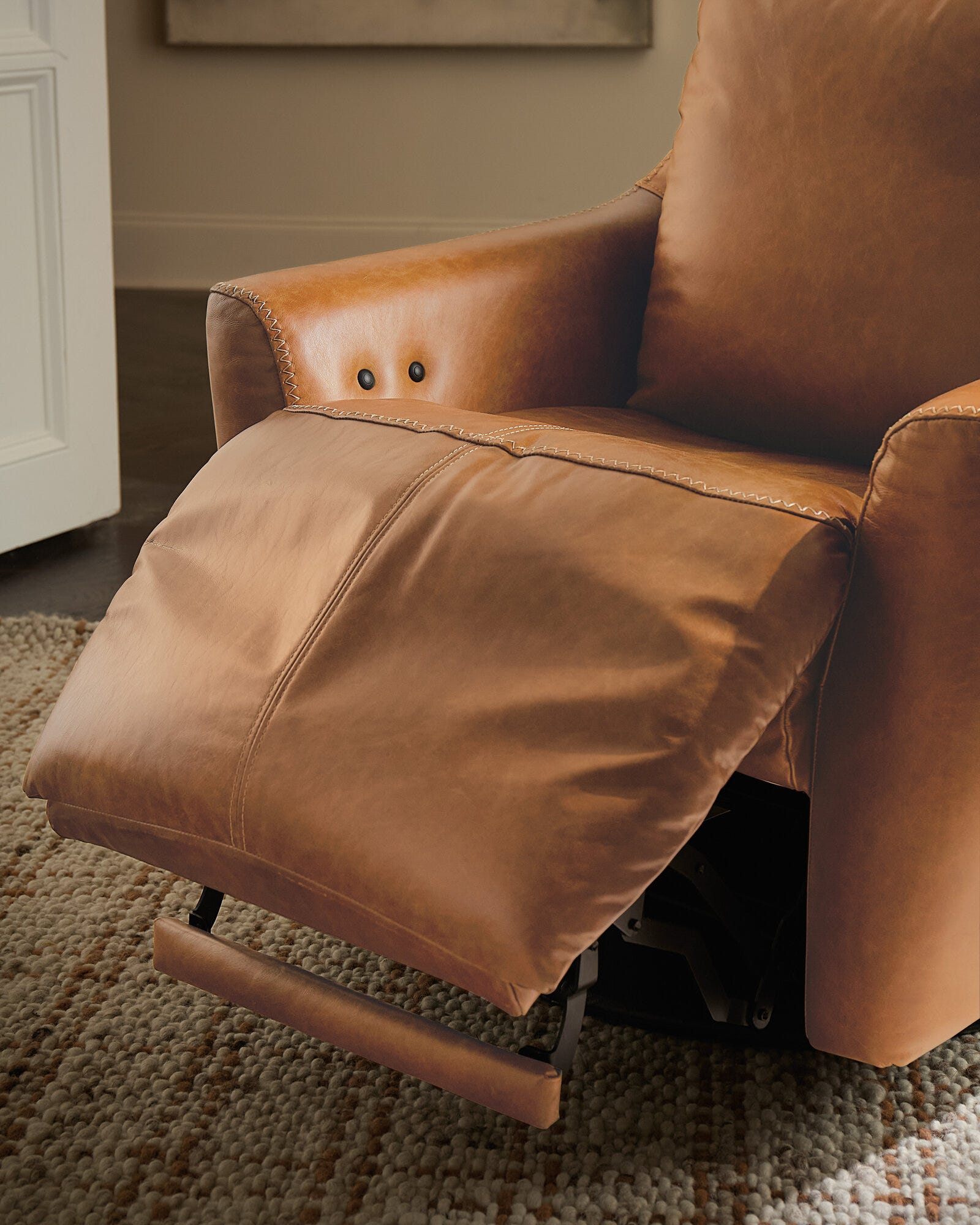 Beau Swivel w/Power Footrest