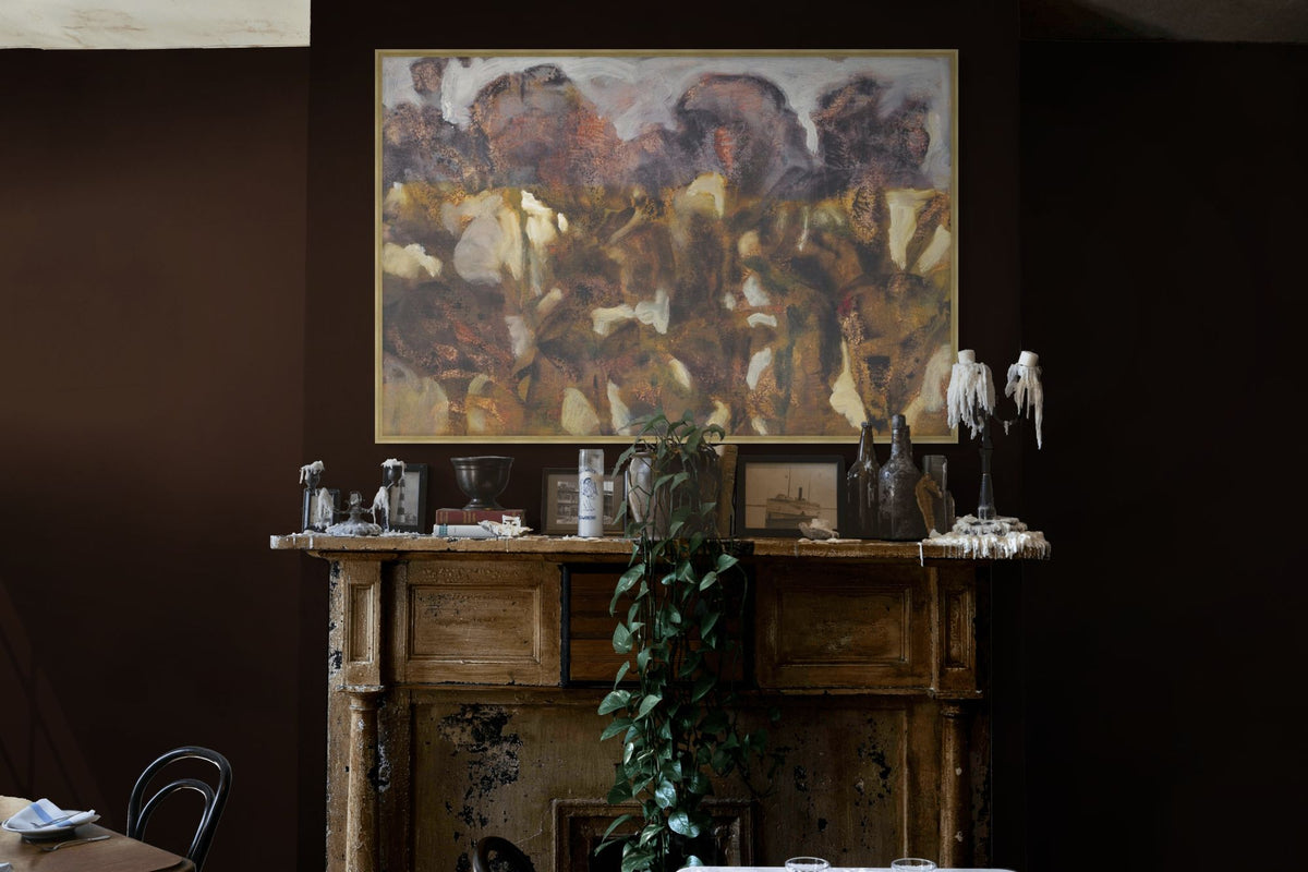Autumnal 1 in a room