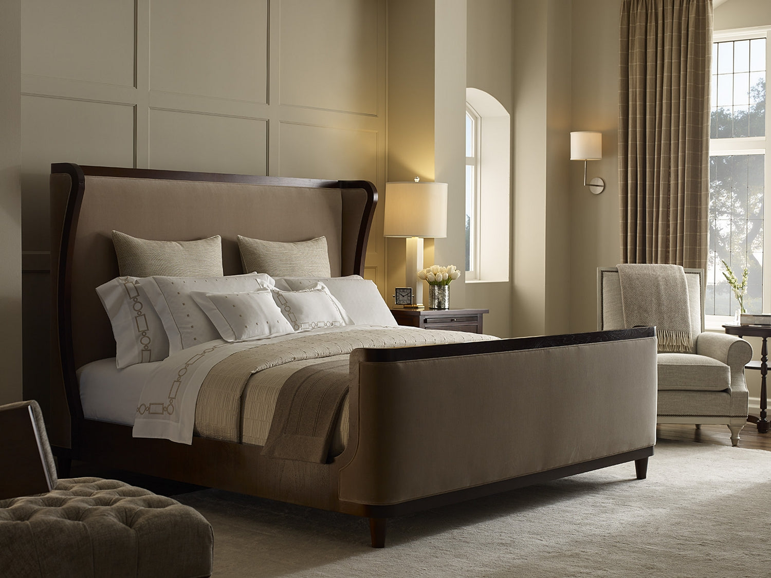 CLIVEDEN KING BED in Walnut Solids - Hickory Chair