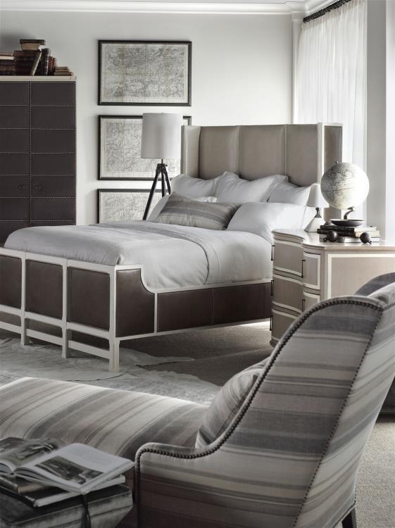 Solenne Chaise