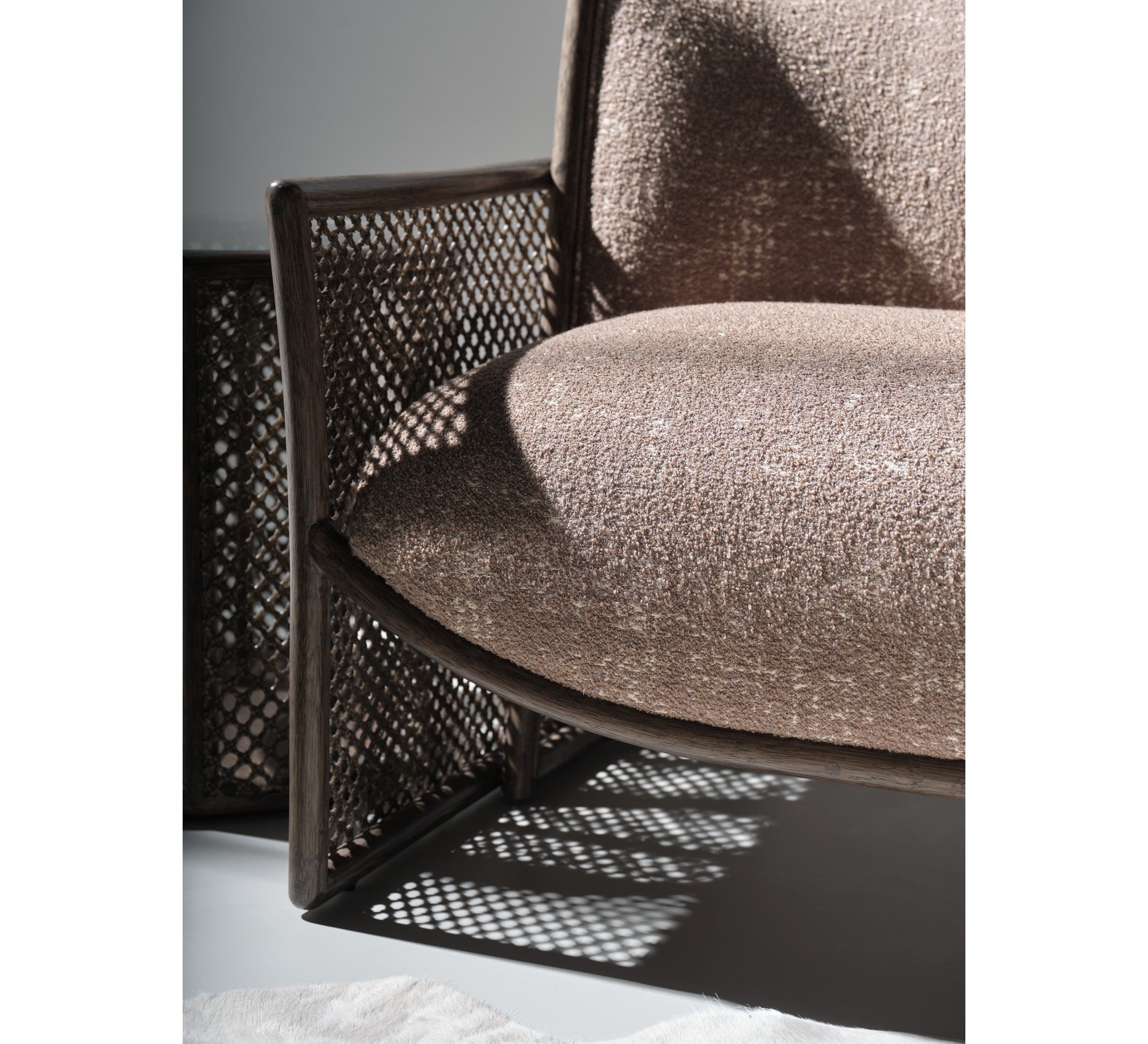 Taru Sofa