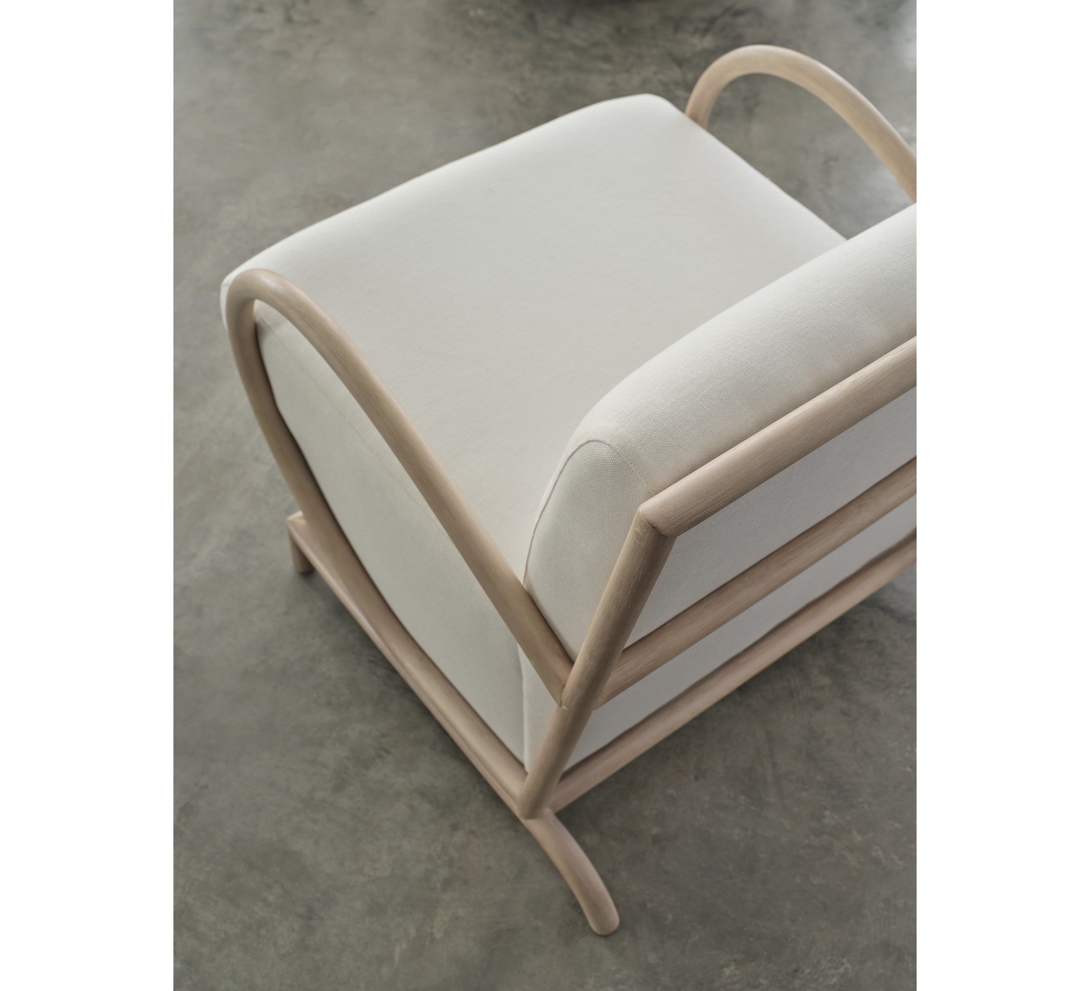 Montserrat Lounge Chair
