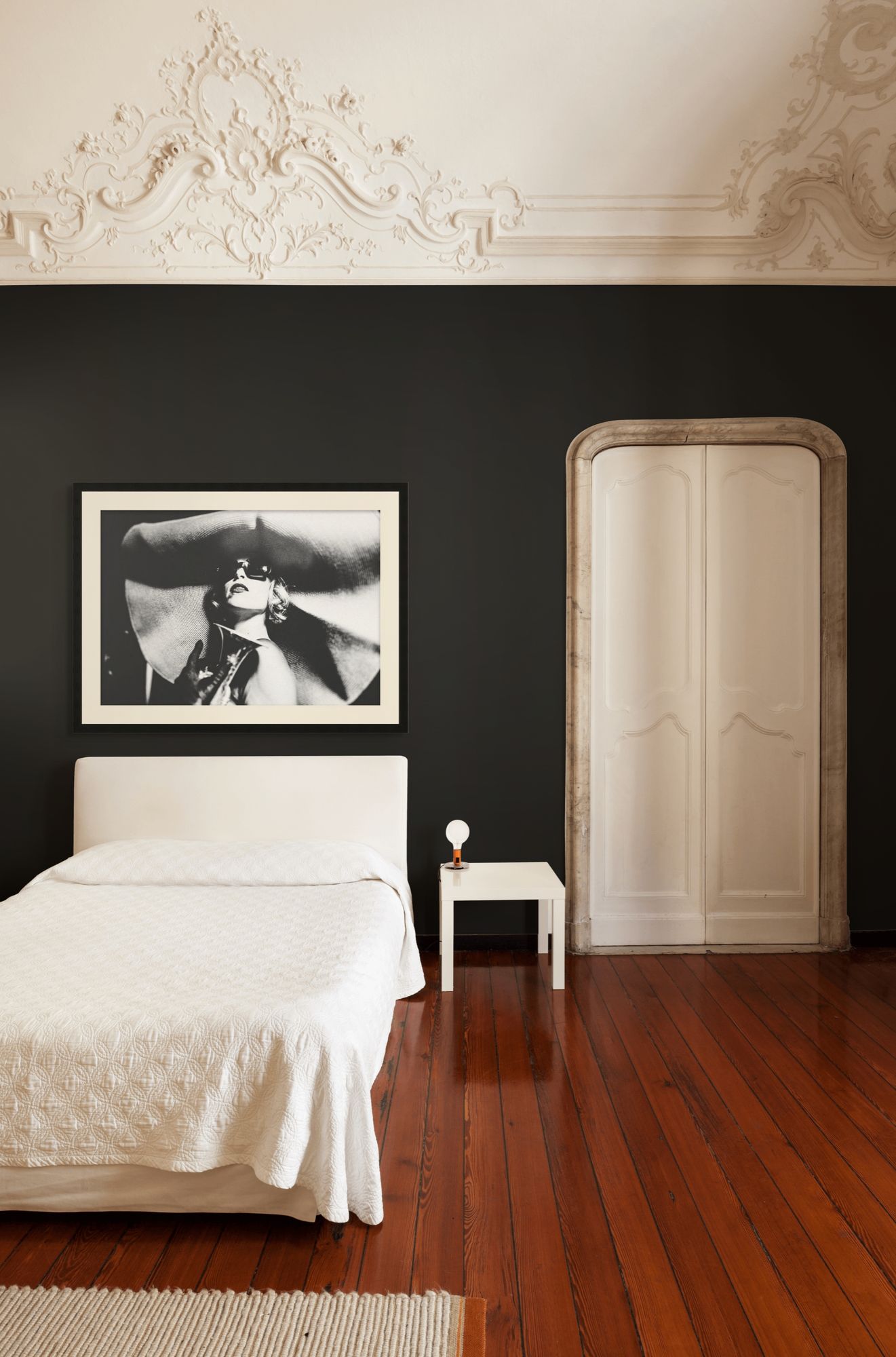All Me 1 in a room