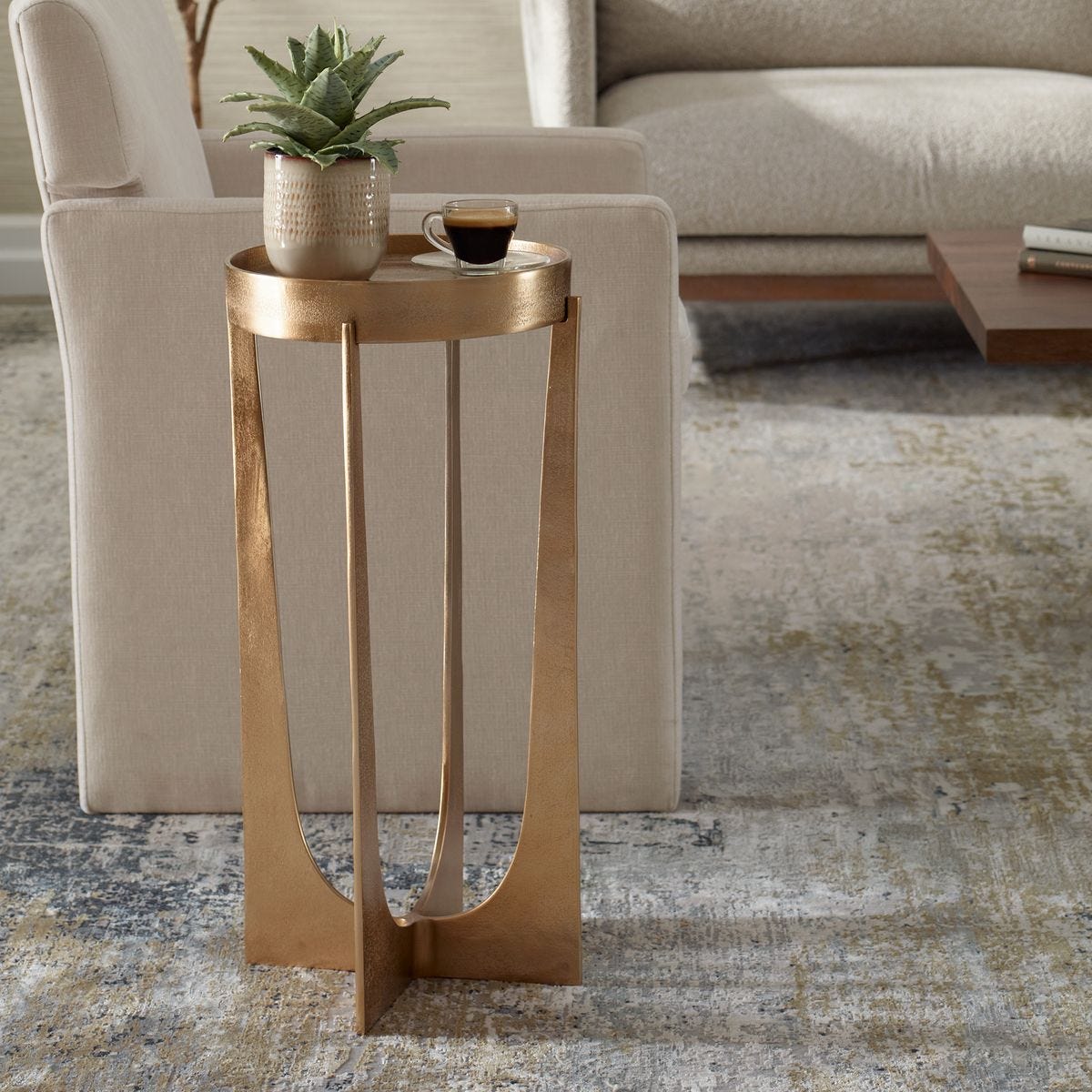 ACCENT FURNITURE