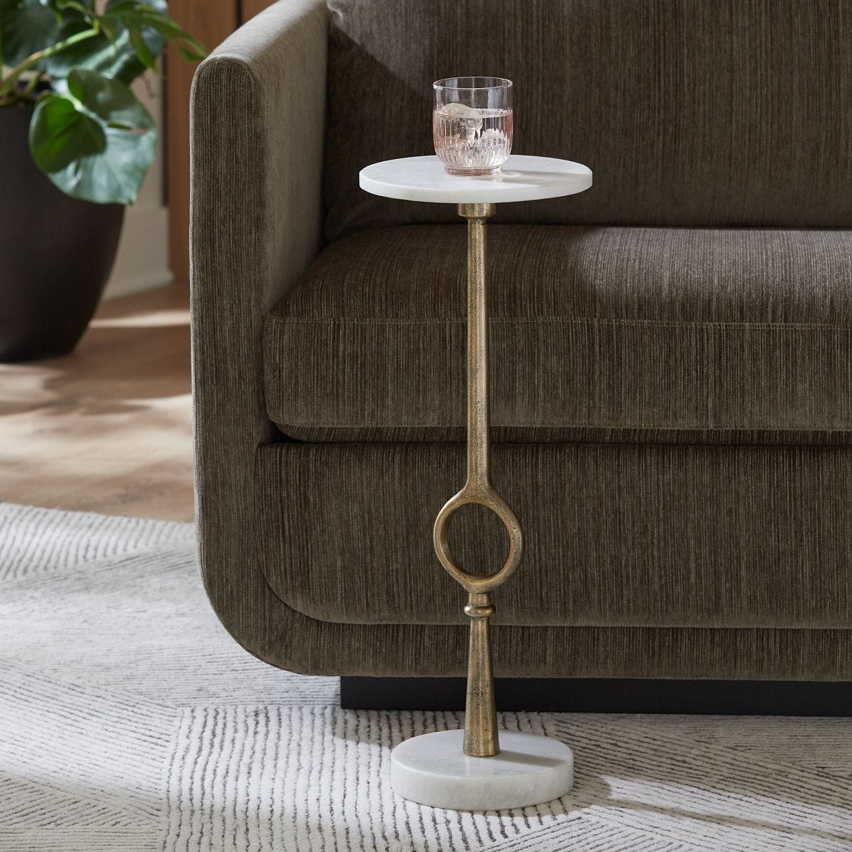 ACCENT FURNITURE
