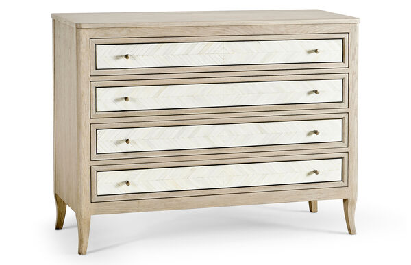 Berm Bachelors Chest