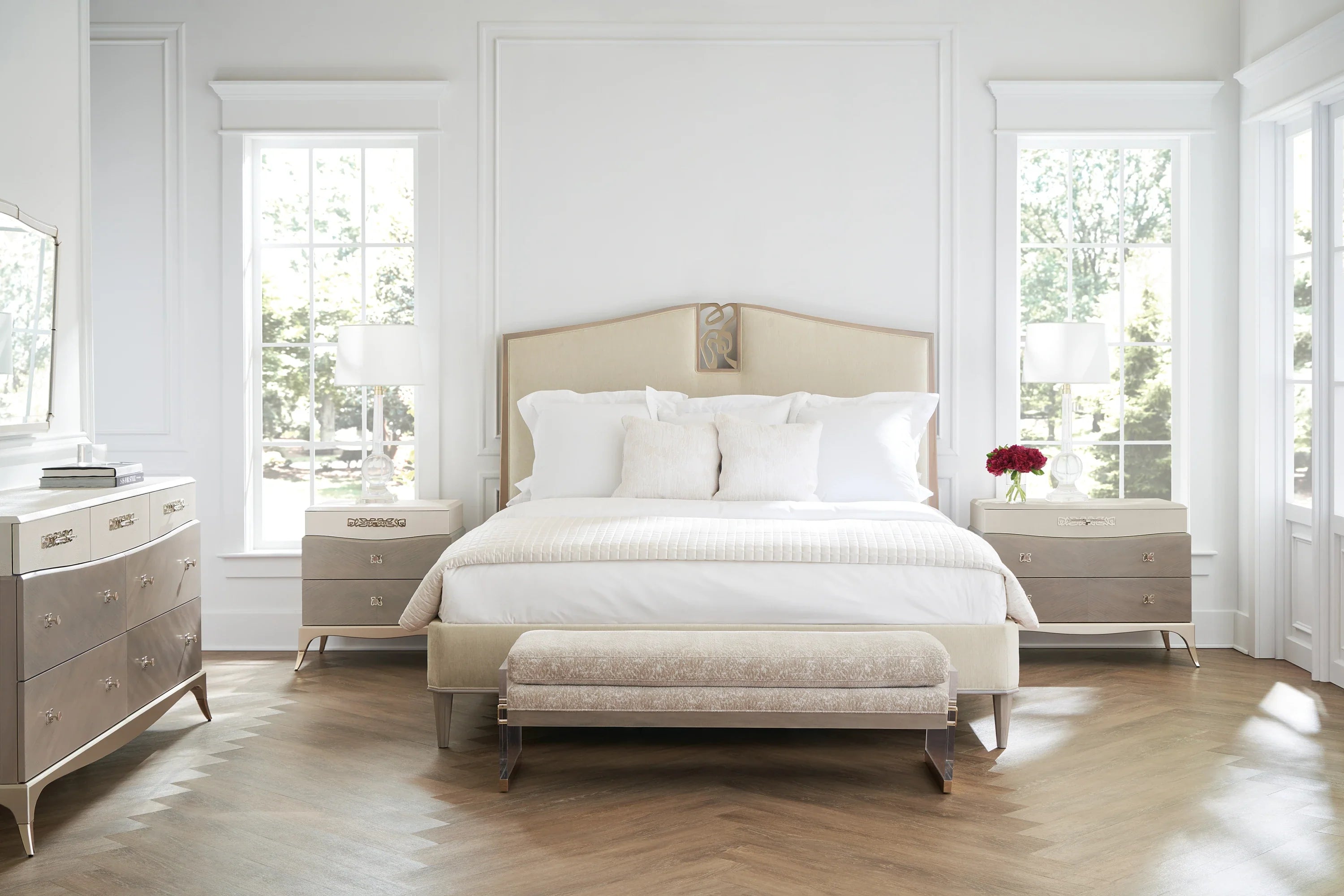 Crescendo Uph Queen Bed