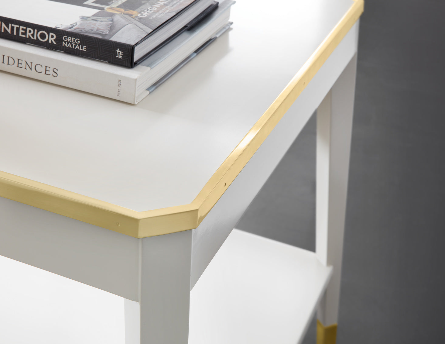 Modern History Wilson End Table-White MH1151F01