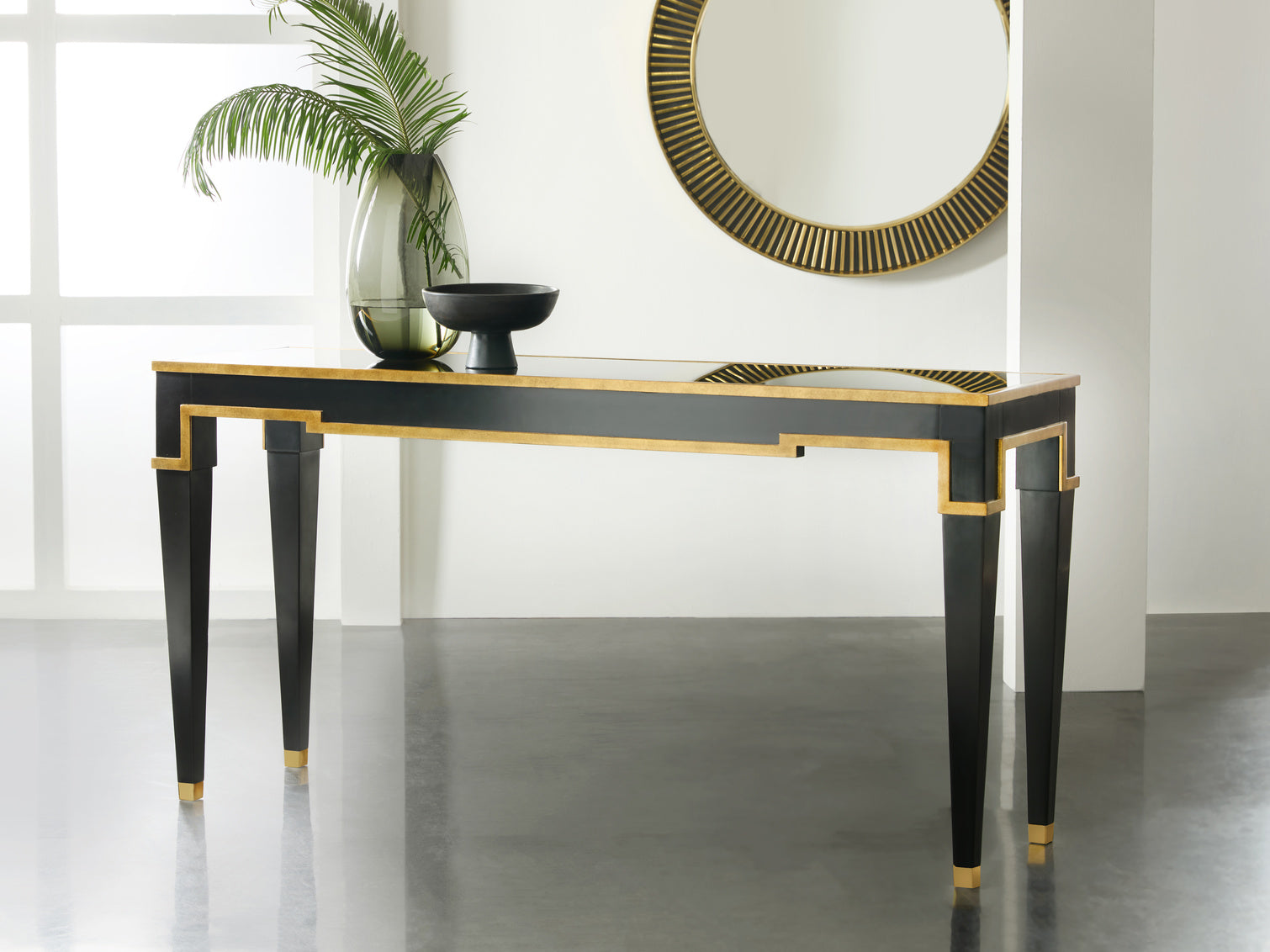 Modern History Sparro Console MH1206F01