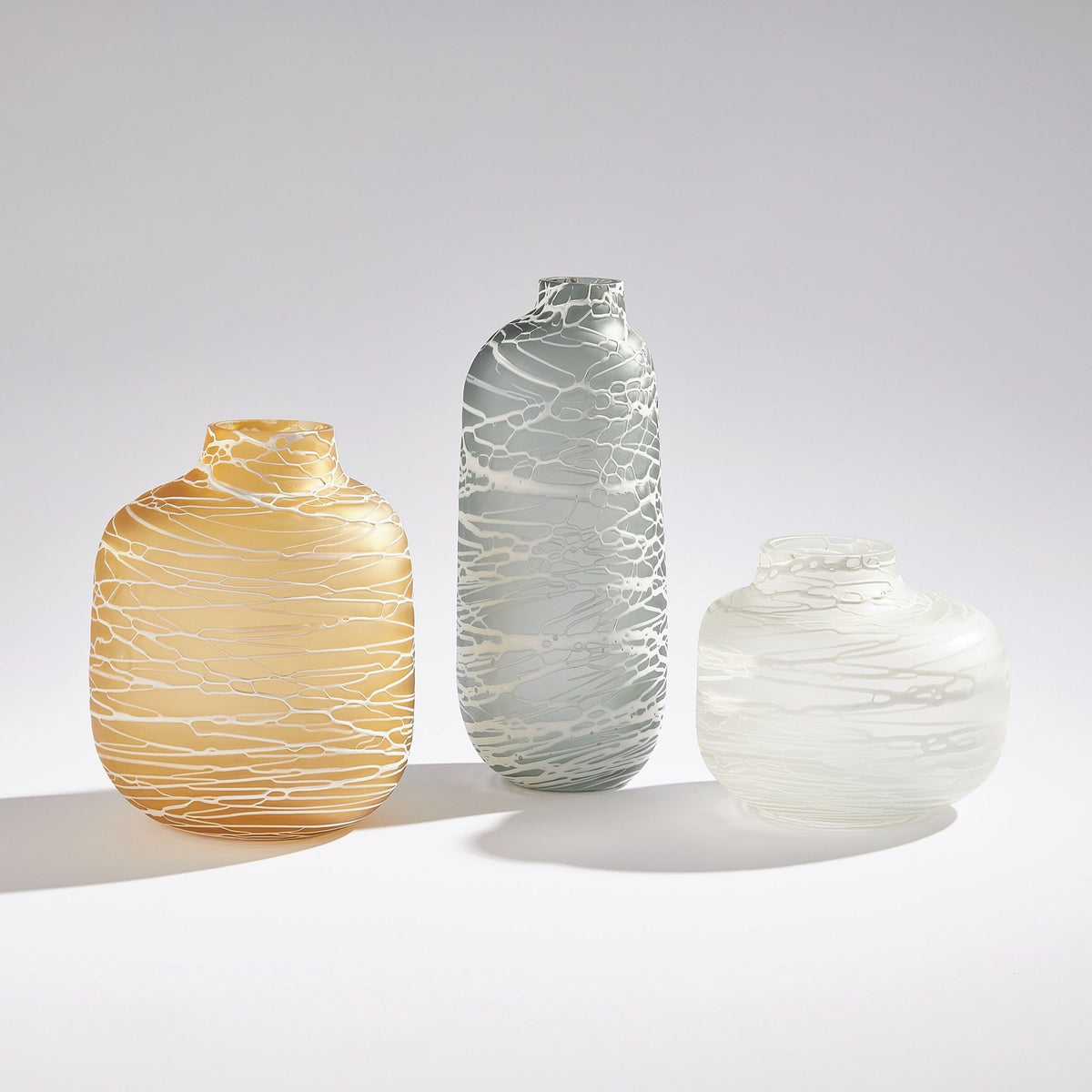 Palmata Vase-White