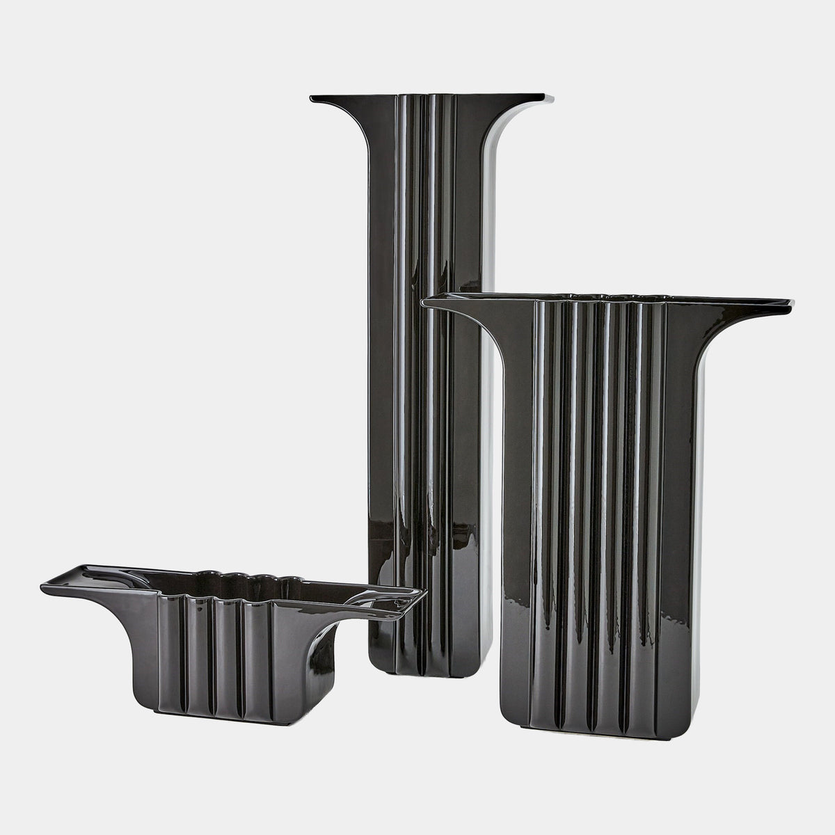 Flying Column Vase-Black-Wide