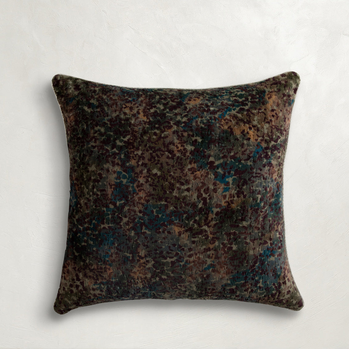 Incognito Plum Poly 20x20
