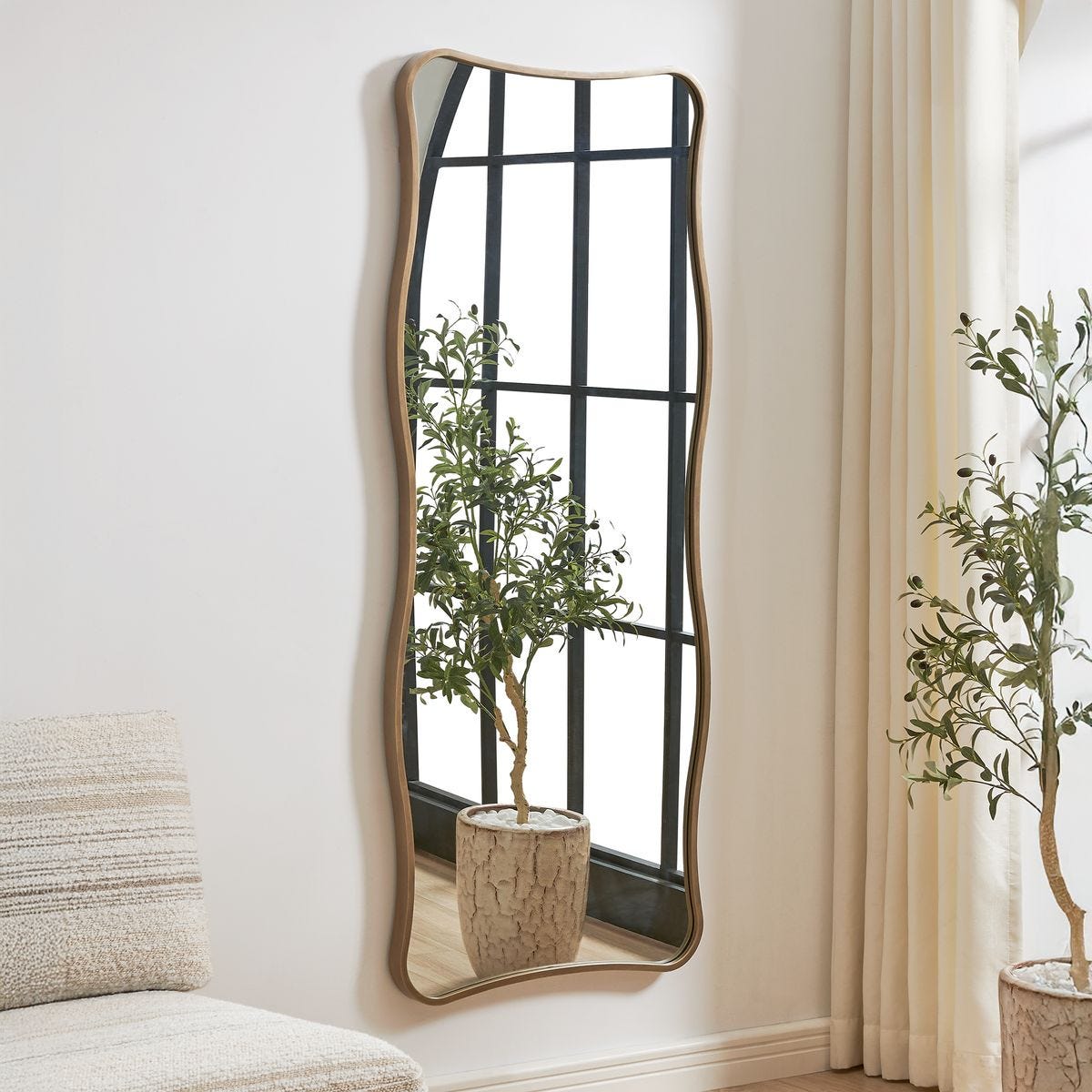 Pavia Tall Mirror, Gold
