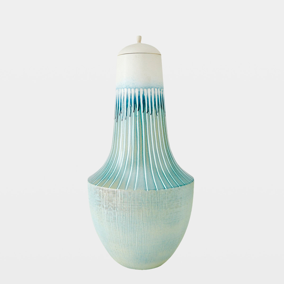 Listrado Flair Urn-Lamb's Ear