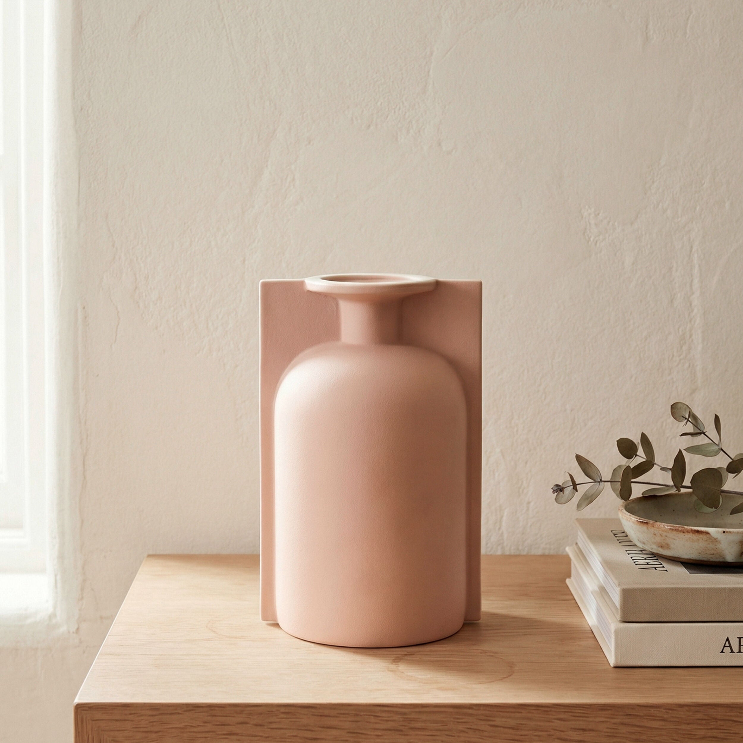 Brim Vase-Petal-Med