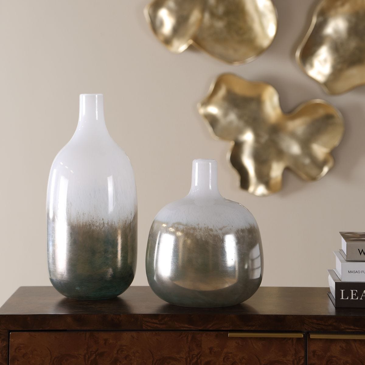 Cardoni Vases, Smoke, S/2