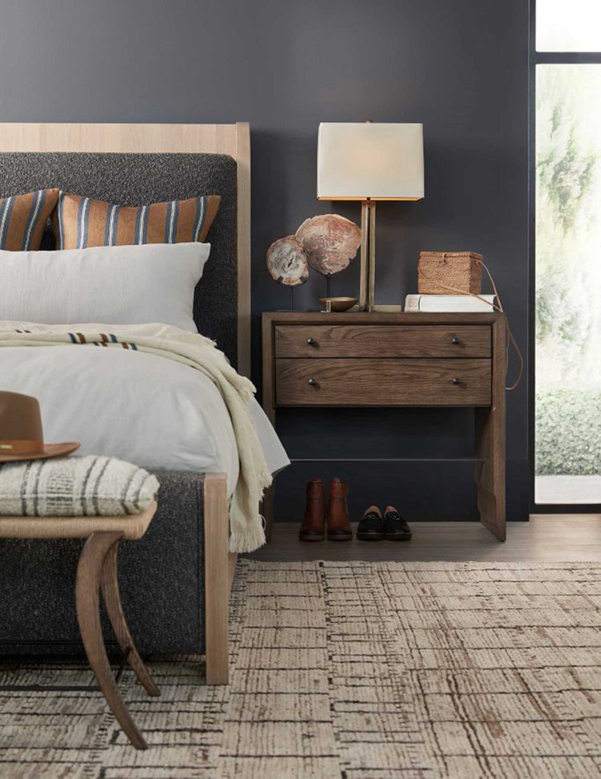Frio King Bed