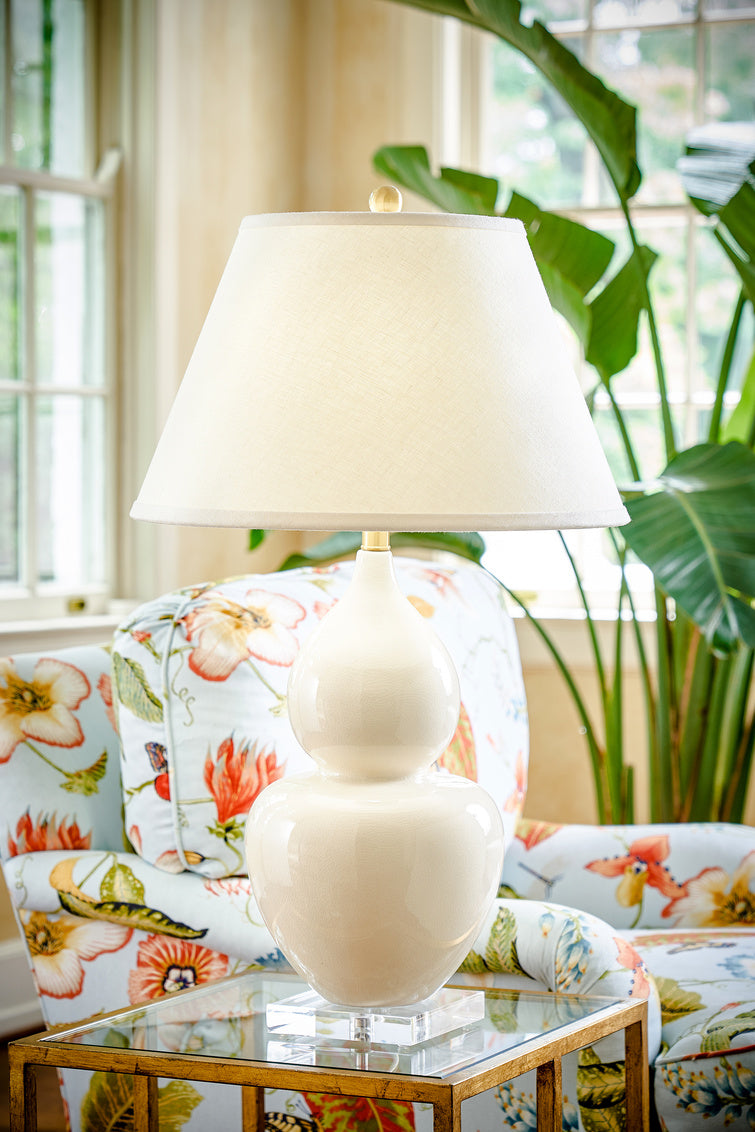 Fulton Vase Lamp - Cream in Cream Crackle Glaze / Ceramic/Porcelain - Chelsea House