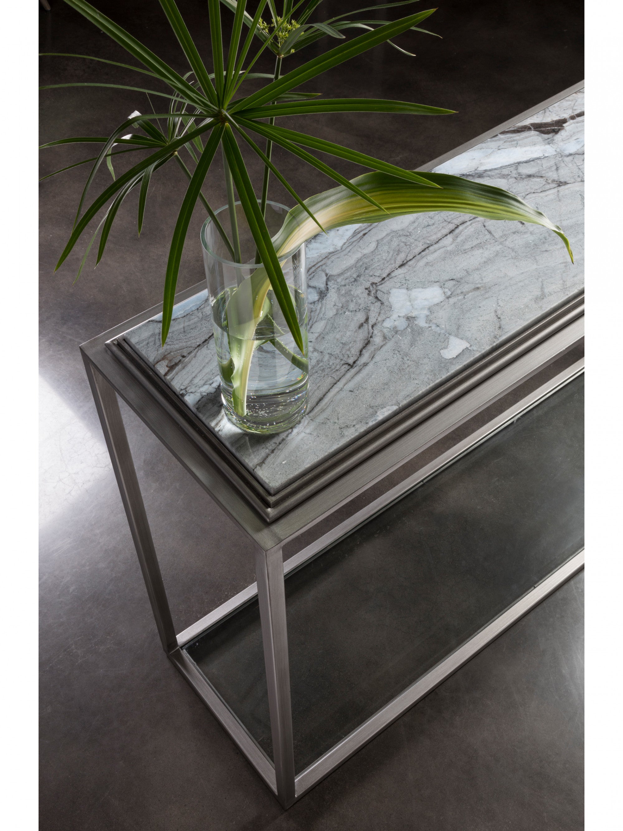 Treville Console