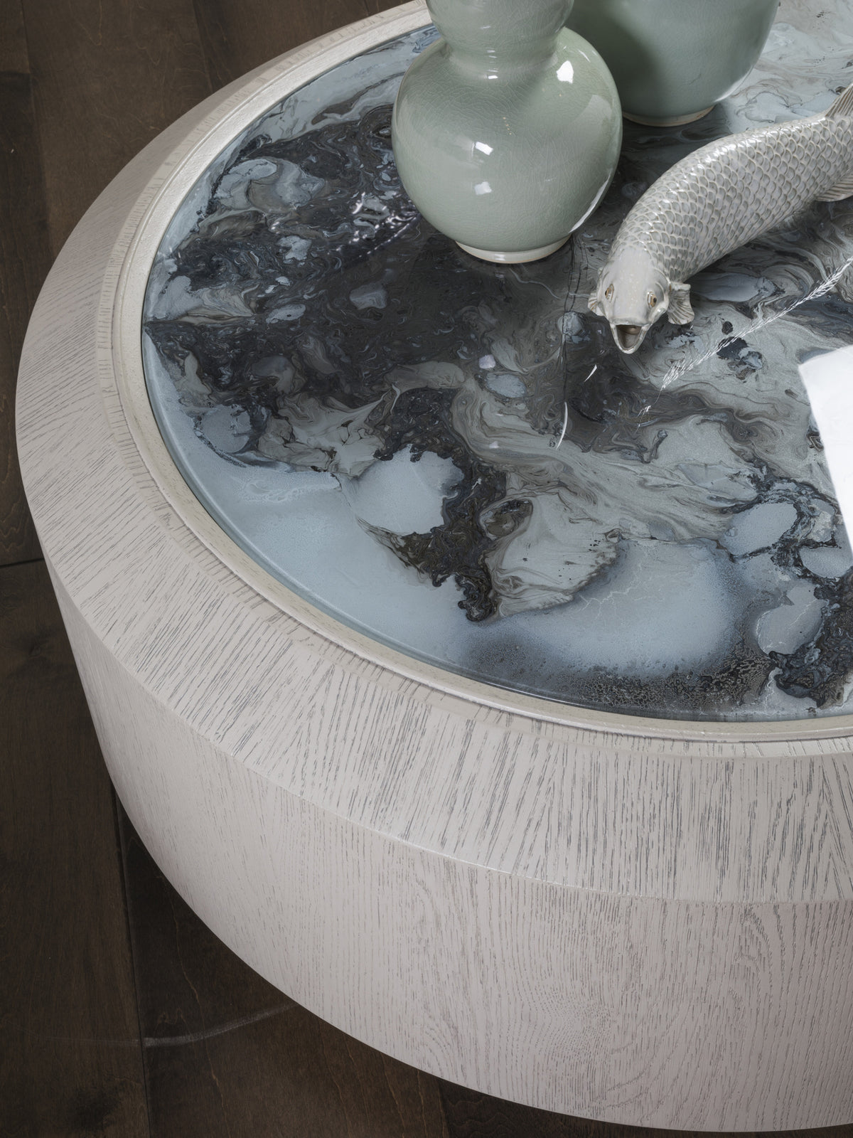 Metaphor Round Cocktail Table