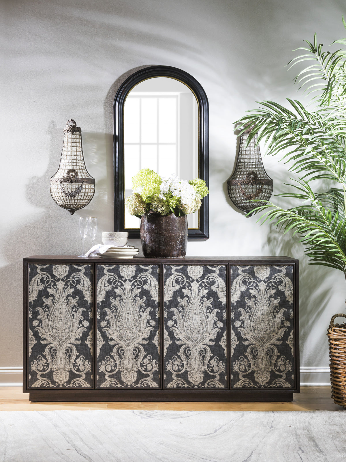 Venerato Media Console