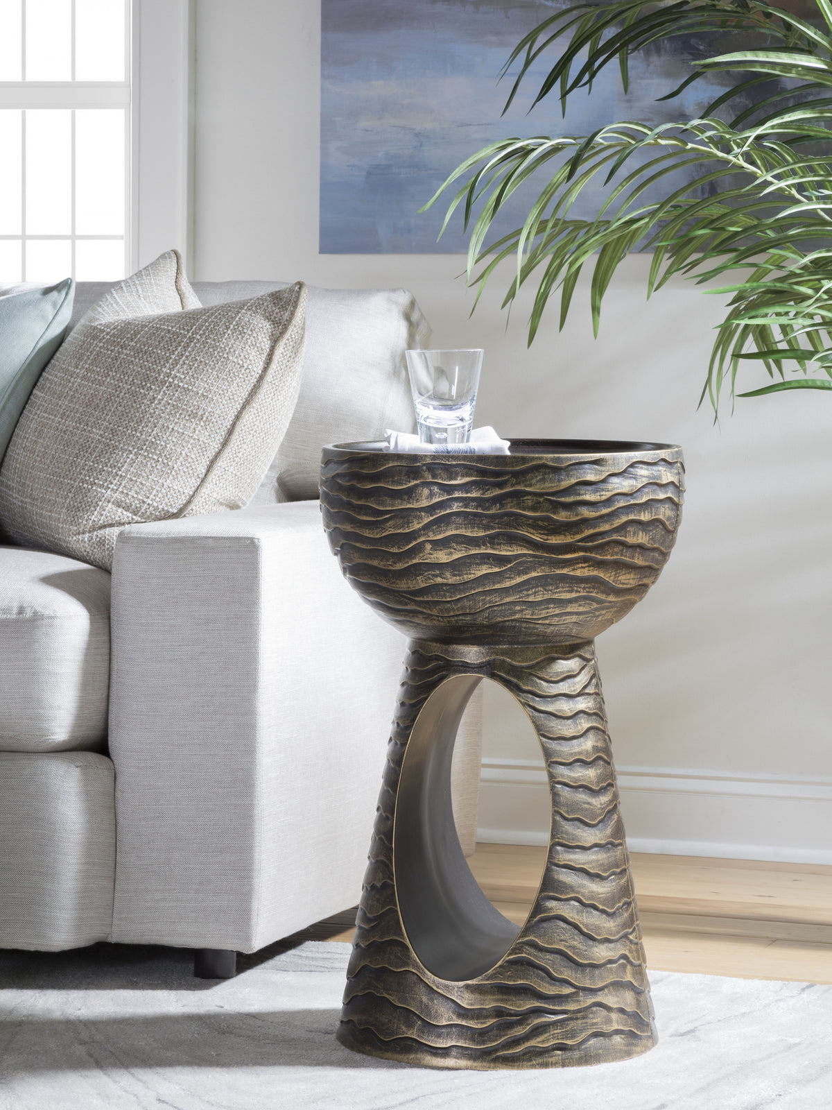 Mika Lamp Table