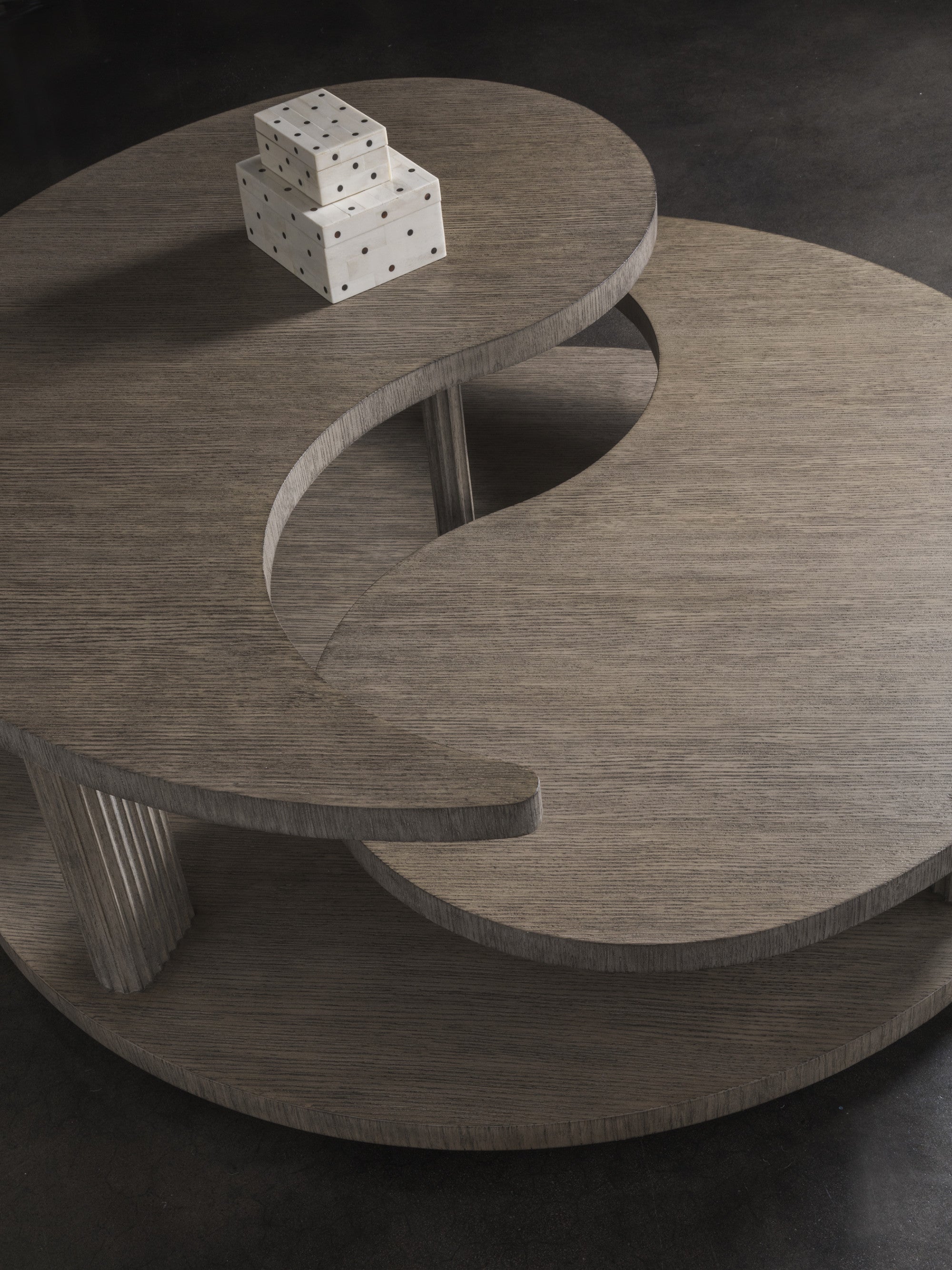 Yin Yang Round Cocktail Table