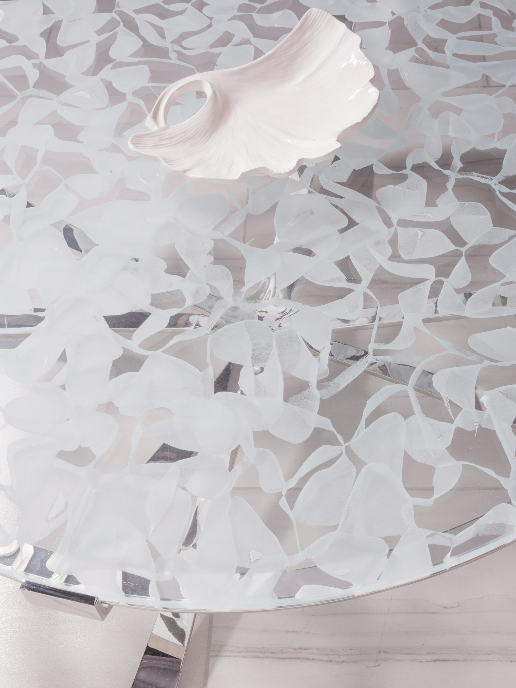 Snowscape Round Cocktail Table