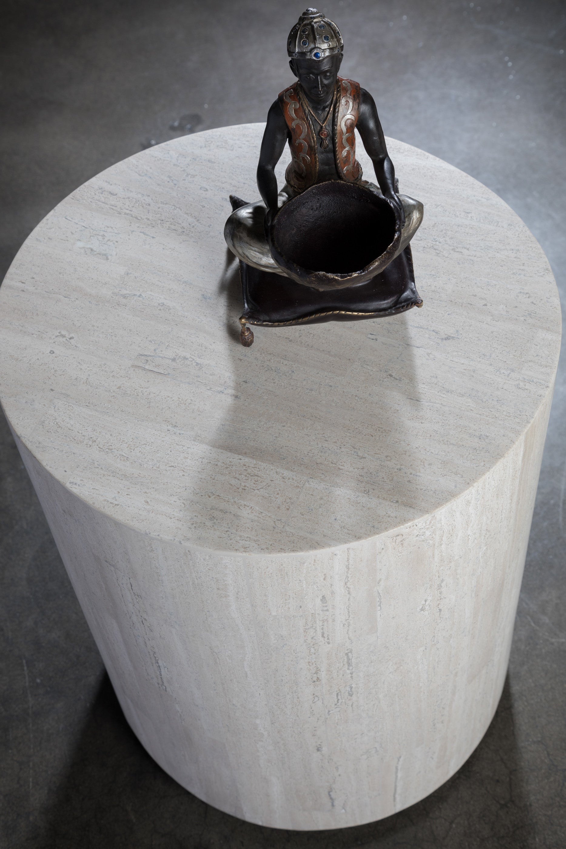 Cassio Round Drum Table