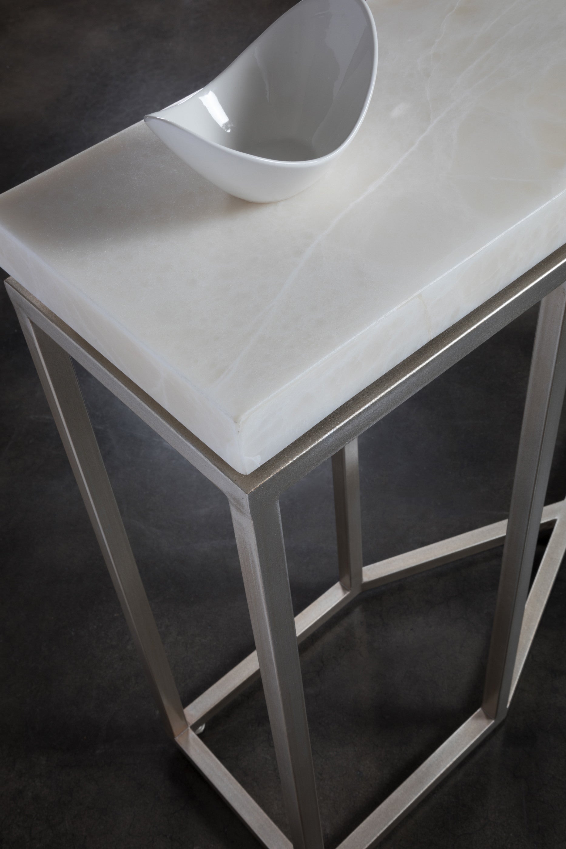 Vara Console Table