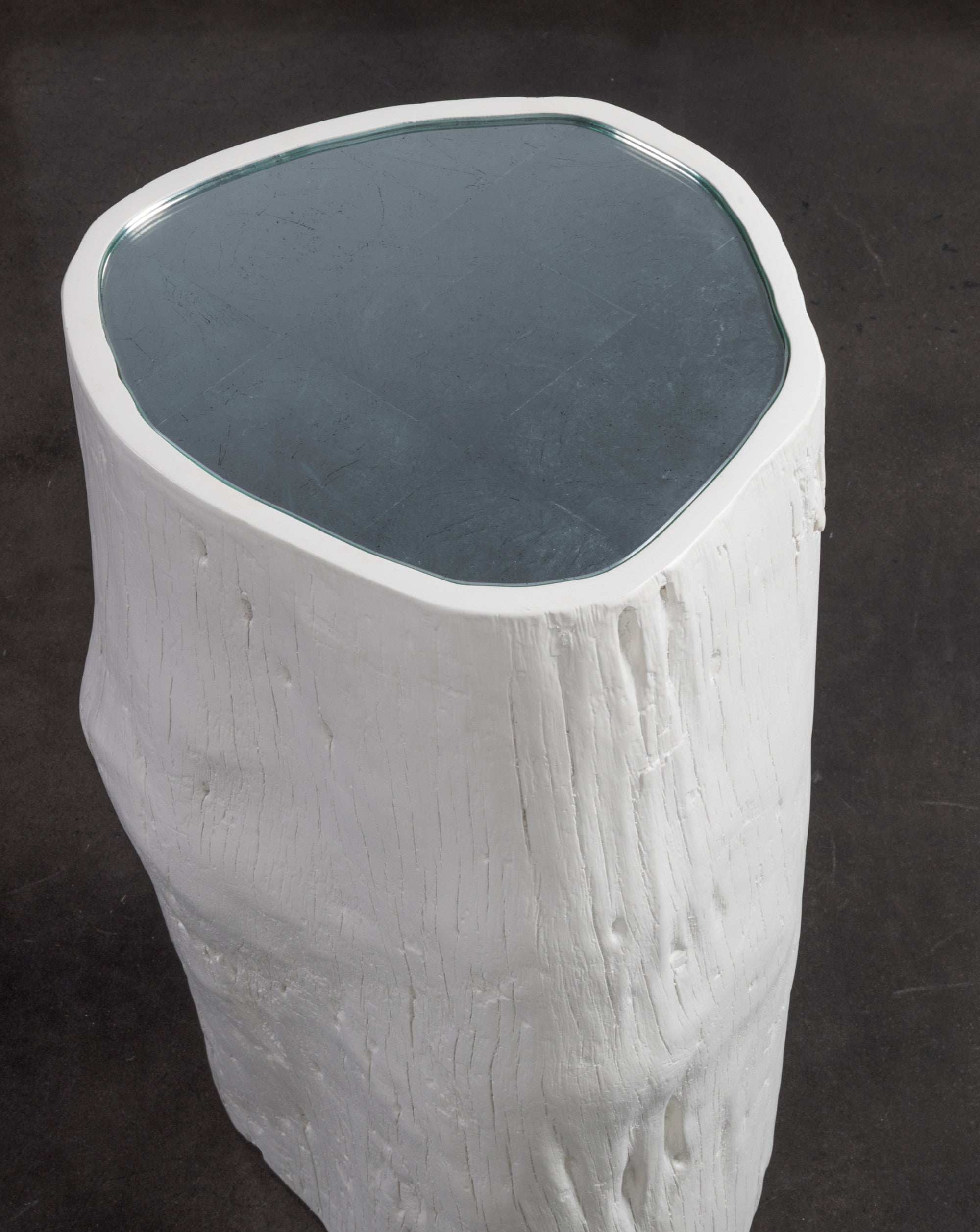 Capitola Asymmetric Spot Table